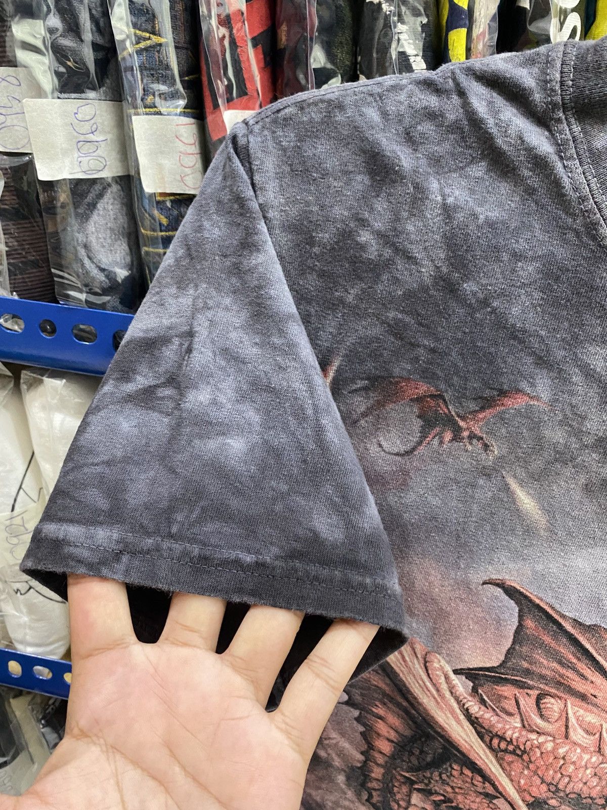 The Mountain THE MOUNTAIN AGE OF DRAGON TSHIRT Size US S / EU 44-46 / 1 - 9 Thumbnail
