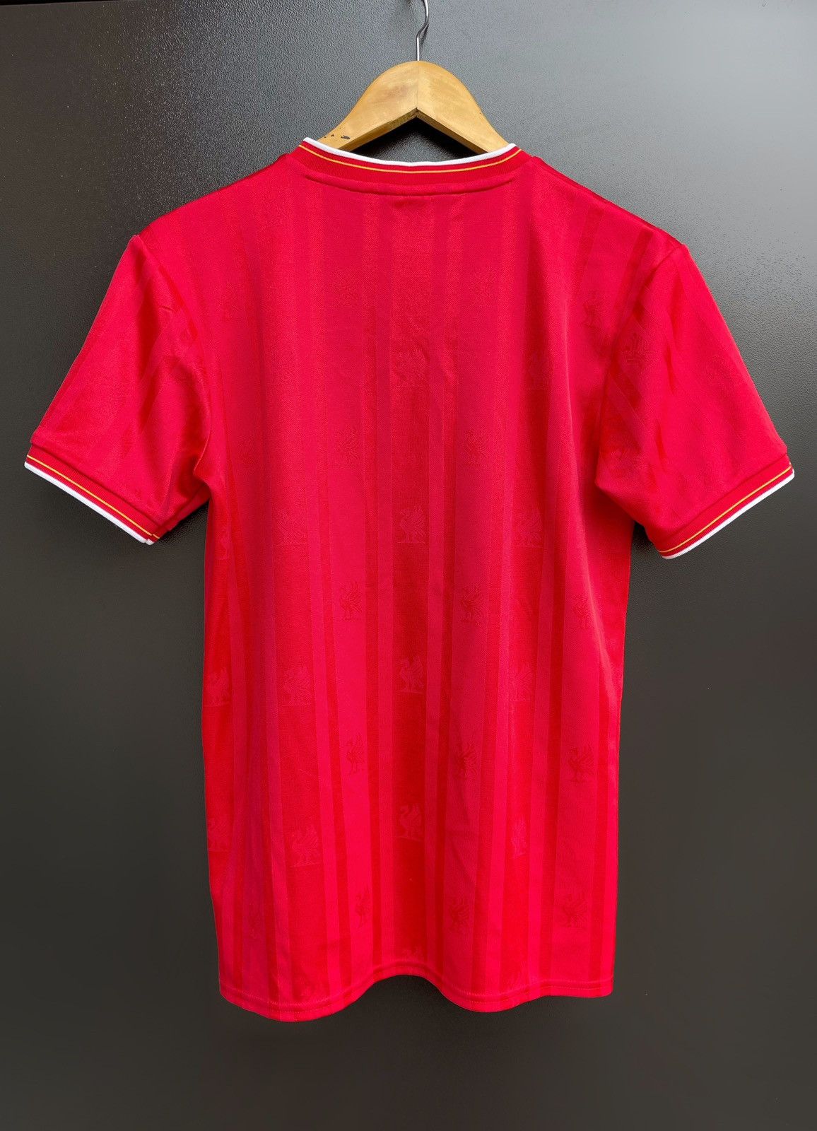 Adidas × Vintage LIVERPOOL RETRO REPLICA 1987/1988 FOOTBALL SHIRT SCORE DRAW Size US S / EU 44-46 / 1 - 7 Thumbnail