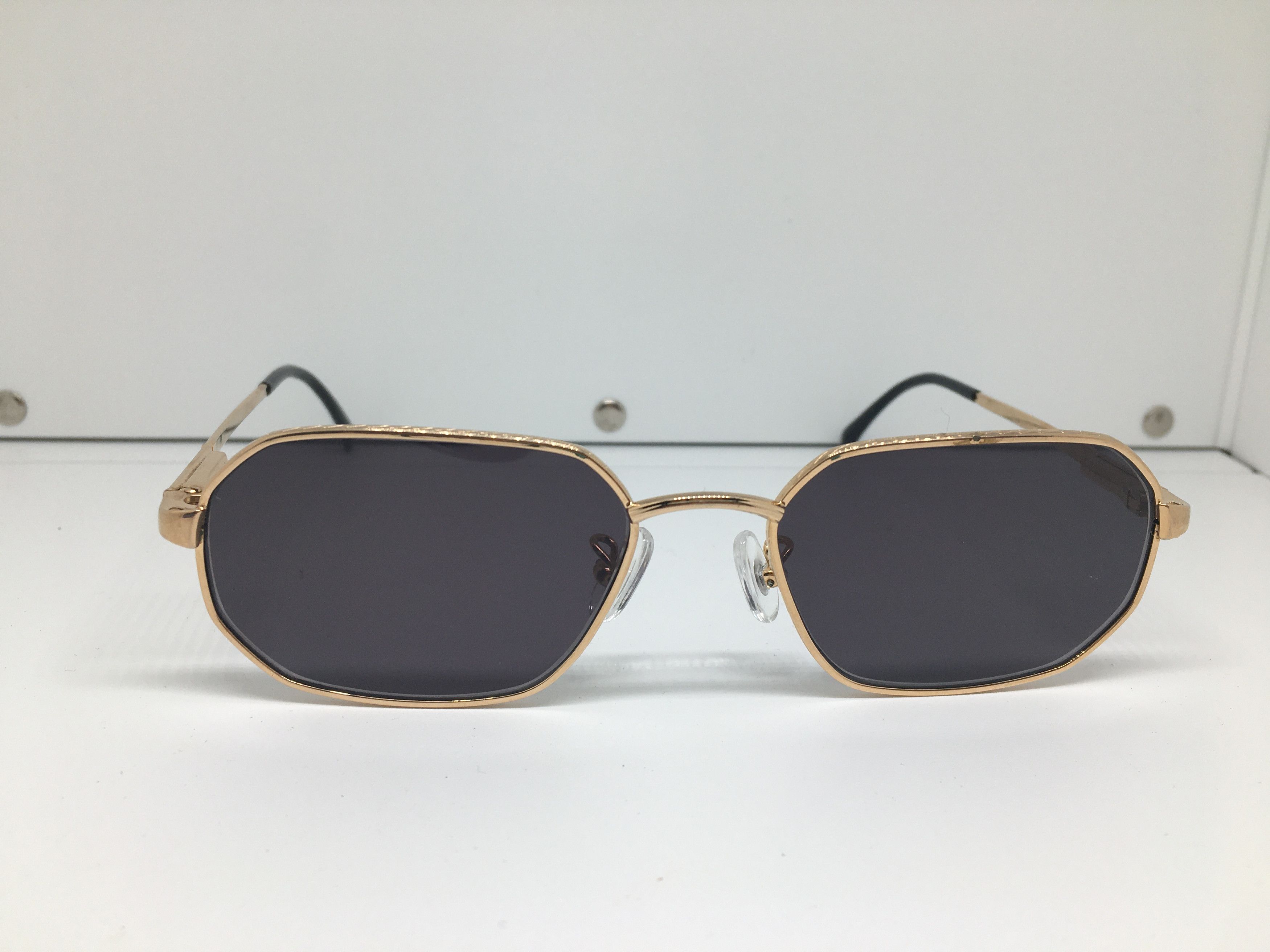 Vintage Vintage 21 de Bourgeois 2002 Gold Sunglasses Frame France Size ONE SIZE - 2 Thumbnail