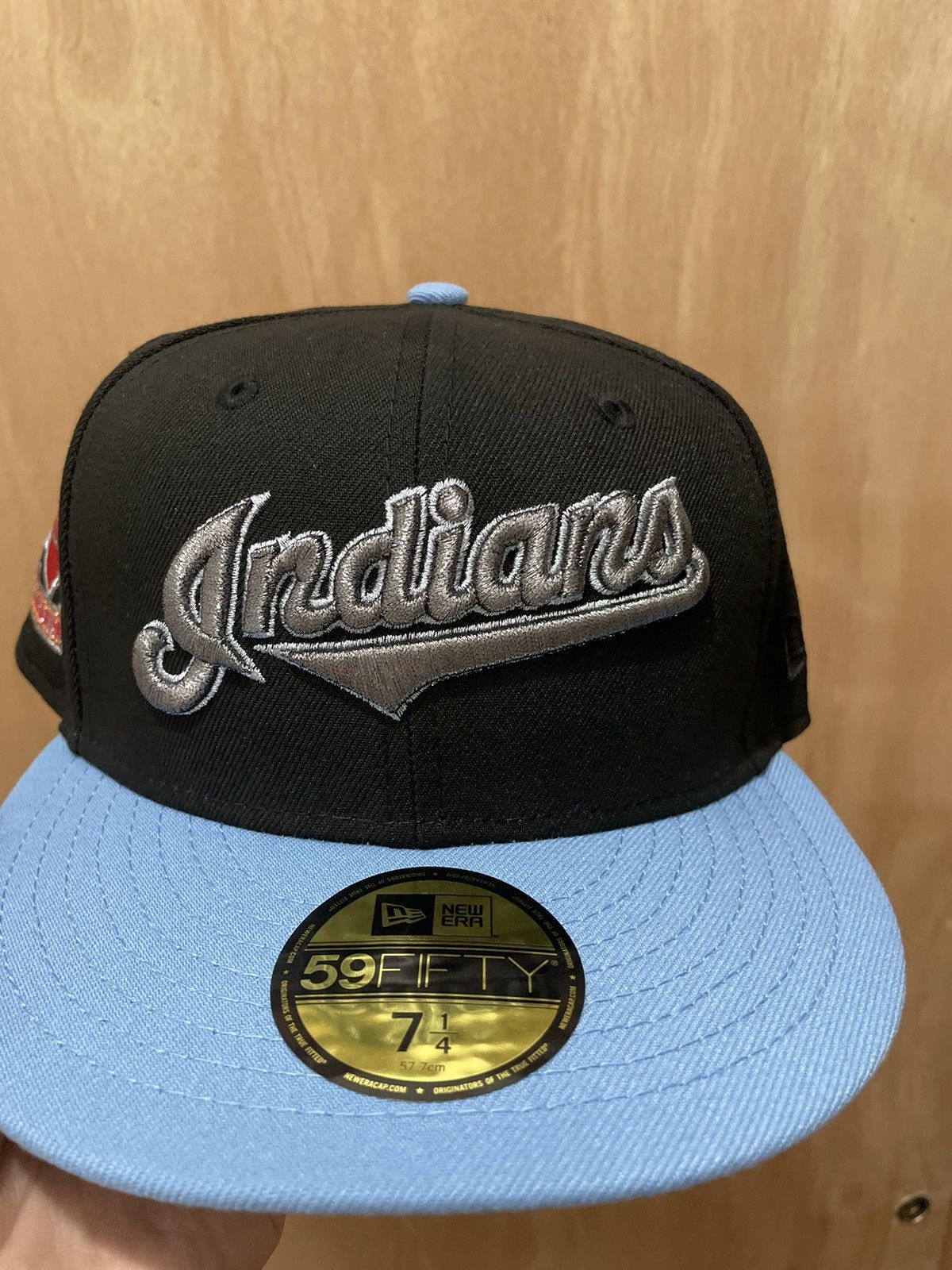 MLB Cleveland Indians 1994 jacobs field new era 7 1/4 Size ONE SIZE - 2 Thumbnail
