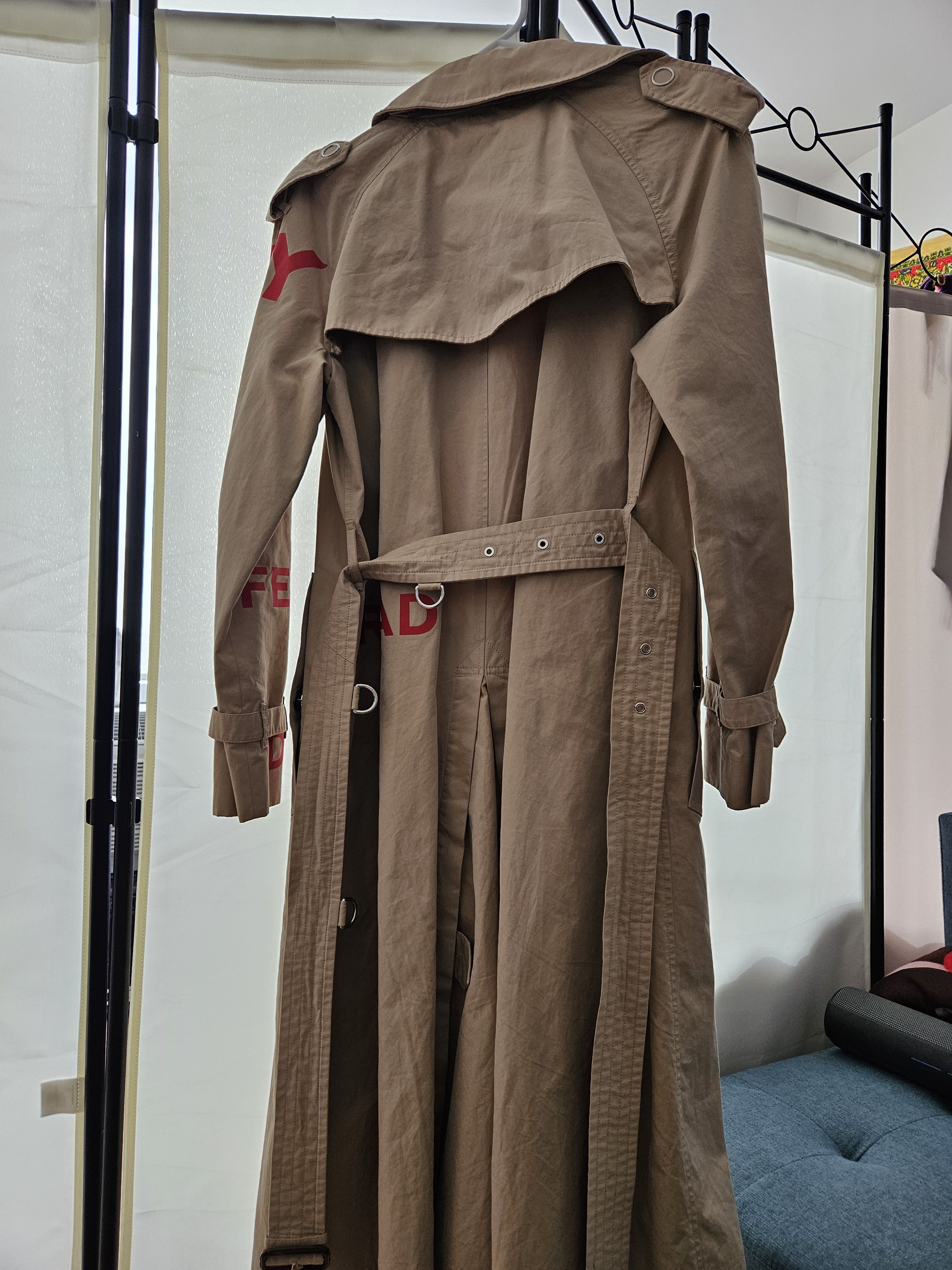 Burberry Burberry Trench Coat Size M / US 6-8 / IT 42-44 - 1 Thumbnail