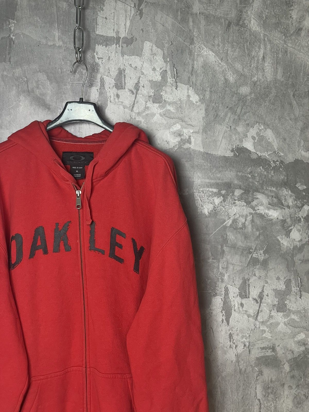 Oakley × Vintage Oakley Vintage Hoodie 2000s Y2K Big Logo Style Retro Size US XL / EU 56 / 4 - 4 Thumbnail