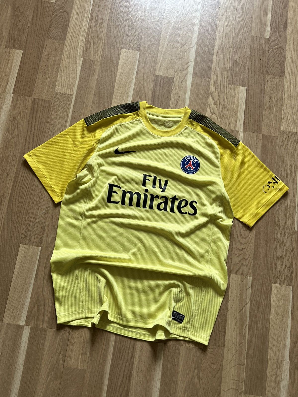 Nike Nike vintage football jersey goalkeeper yellow 2015 Size US XL / EU 56 / 4 - 2 Thumbnail