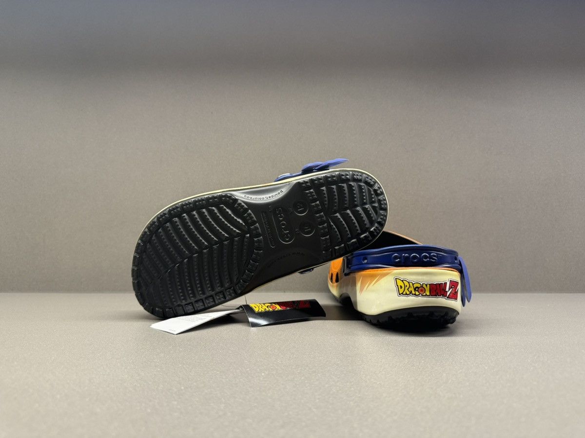 Crocs Crocs Classic Clog Dragon Ball Z Goku Size US 8 / EU 41 - 8 Thumbnail