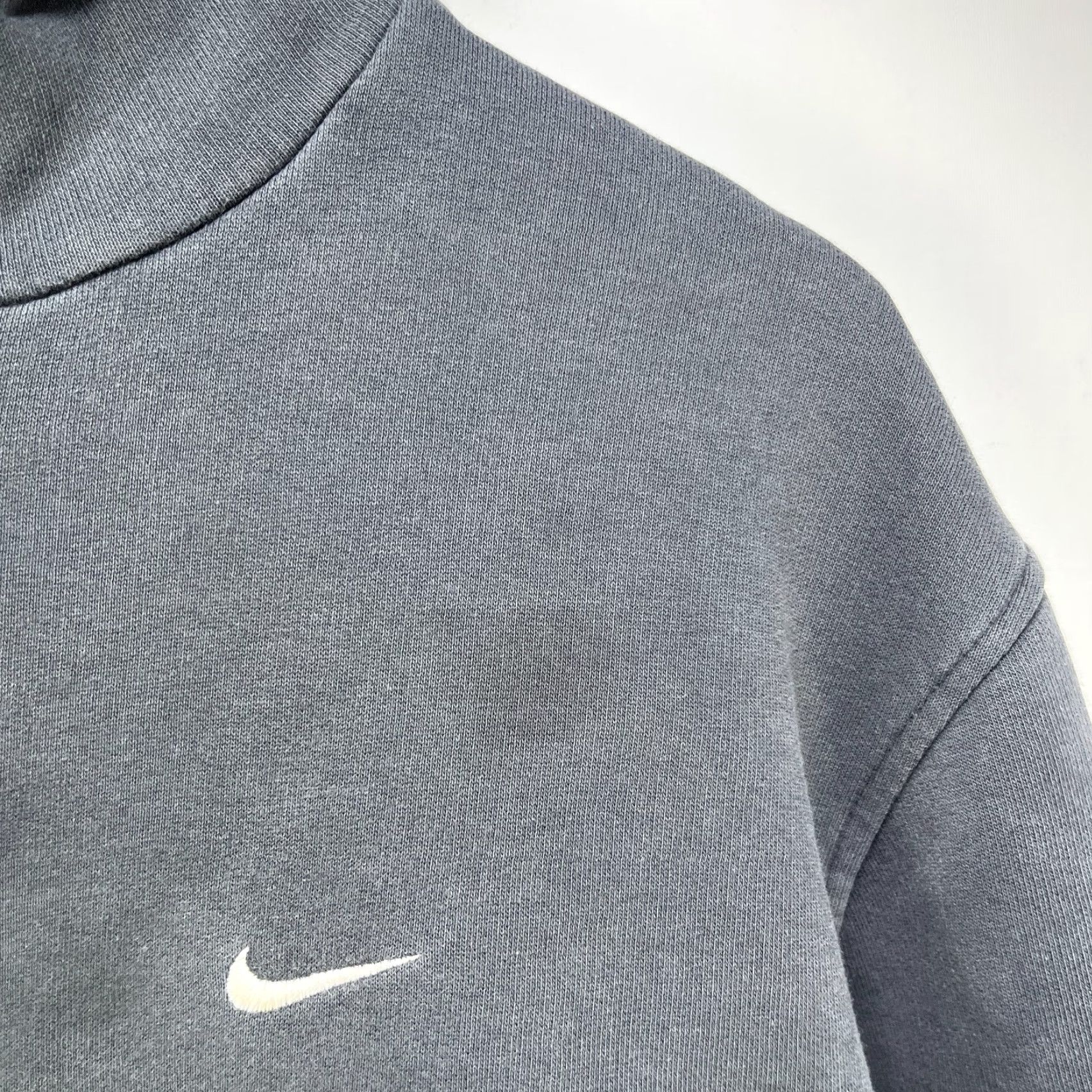 Nike VINTAGE Nike Hoodie Men Large Black Nike Sun Faded Black Mini Swoosh Pullover Hooded Sweatshirt Winter Fall Spring N/A Size US L / EU 52-54 / 3 - 5 Thumbnail