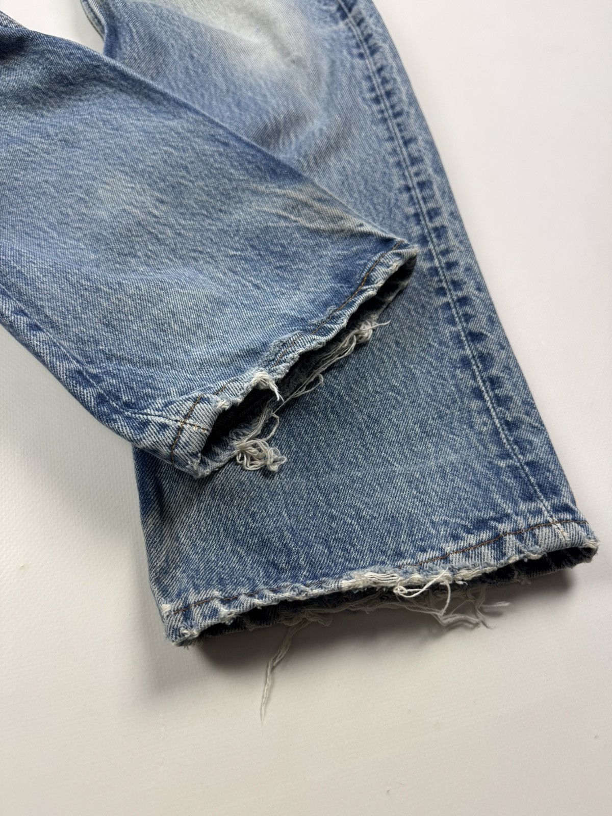 Levi's 90’s Vintage Distressed Levi’s 501 Washed Denim USA Jeans Size US 36 / EU 52 - 7 Thumbnail