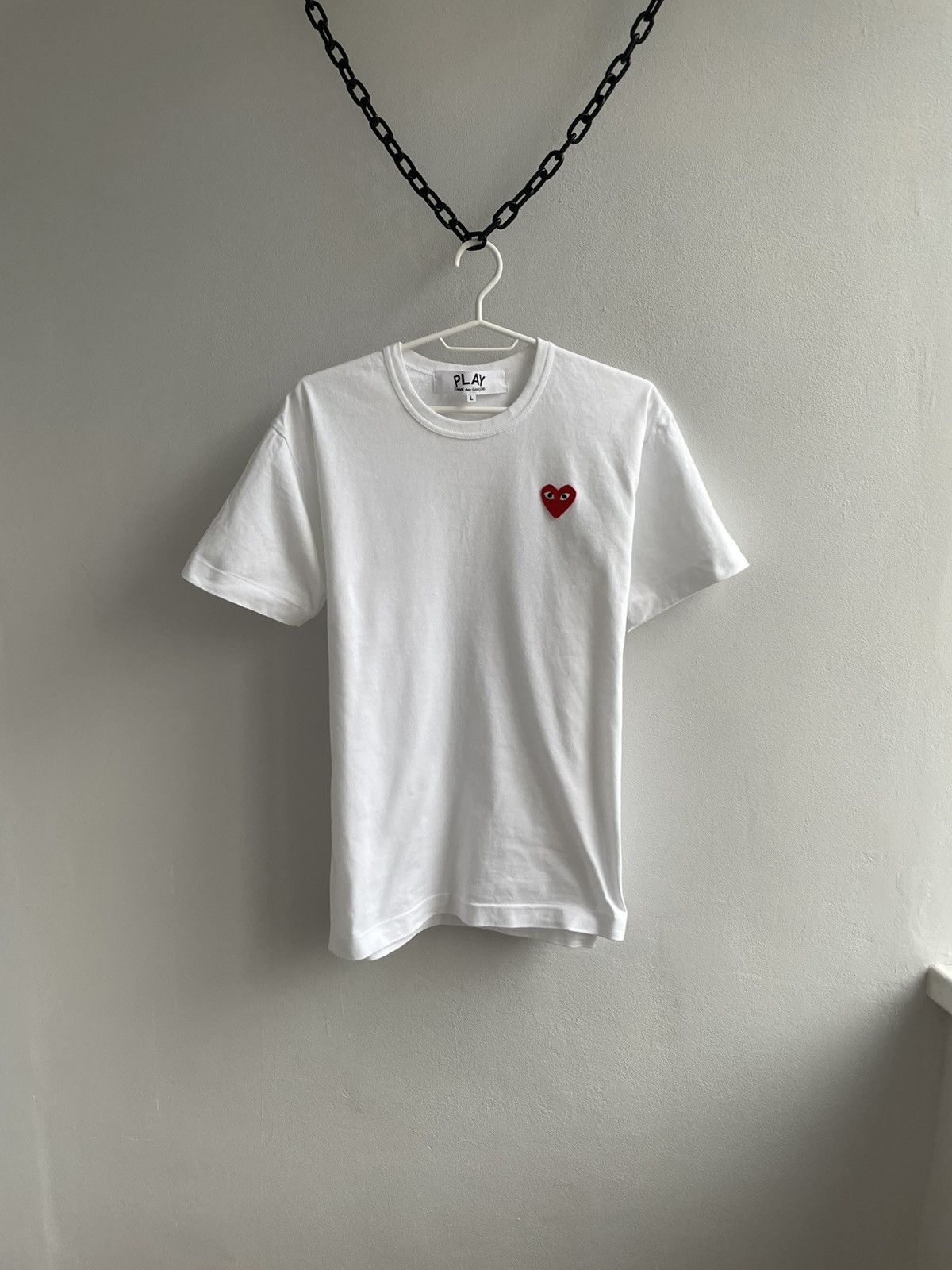 Comme des Garcons PLAY Comme Des Garcons Play CDG Small Heart Logo T Shirt Tee Size US L / EU 52-54 / 3 - 1 Thumbnail