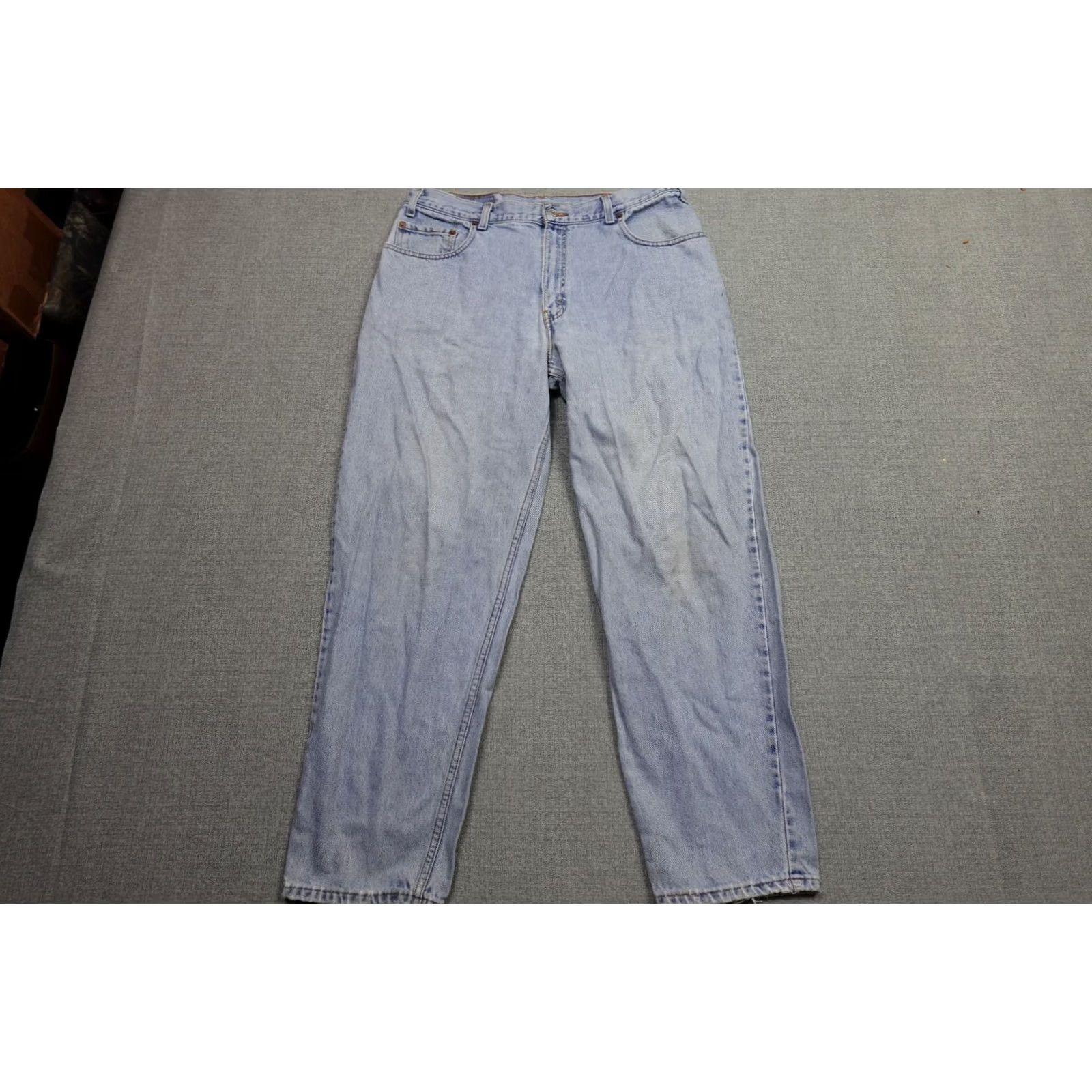 Levi's Vintage Levi's 560 Jeans Men 36x30 Blue Wide-Leg Hip Hop Distressed Light Wash 90s Mens Size US 36 / EU 52 - 2 Thumbnail