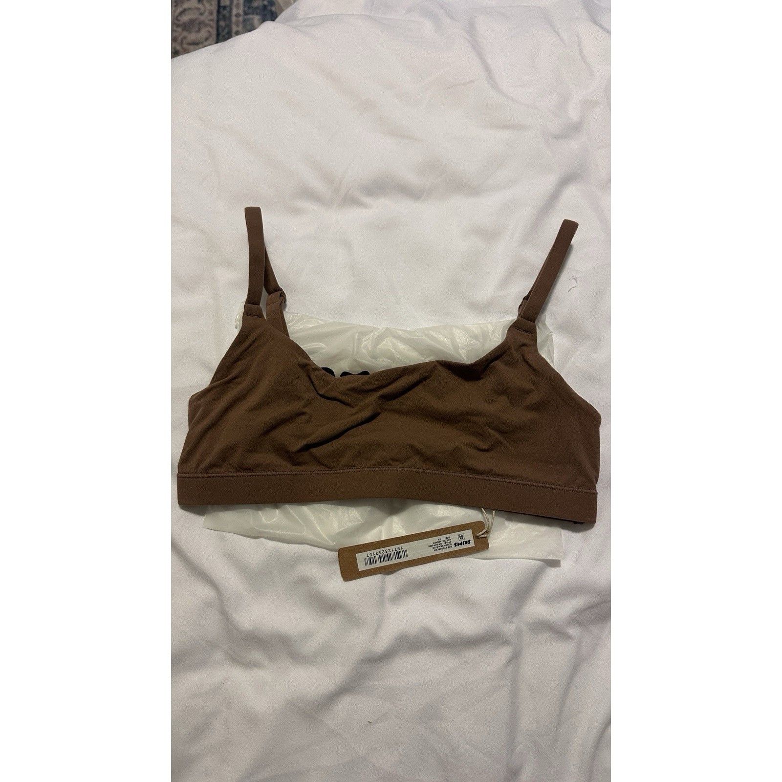 SKIMS NWT SKIMS FITS EVERYBODY SCOOP BRALETTE Size ONE SIZE - 1 Thumbnail
