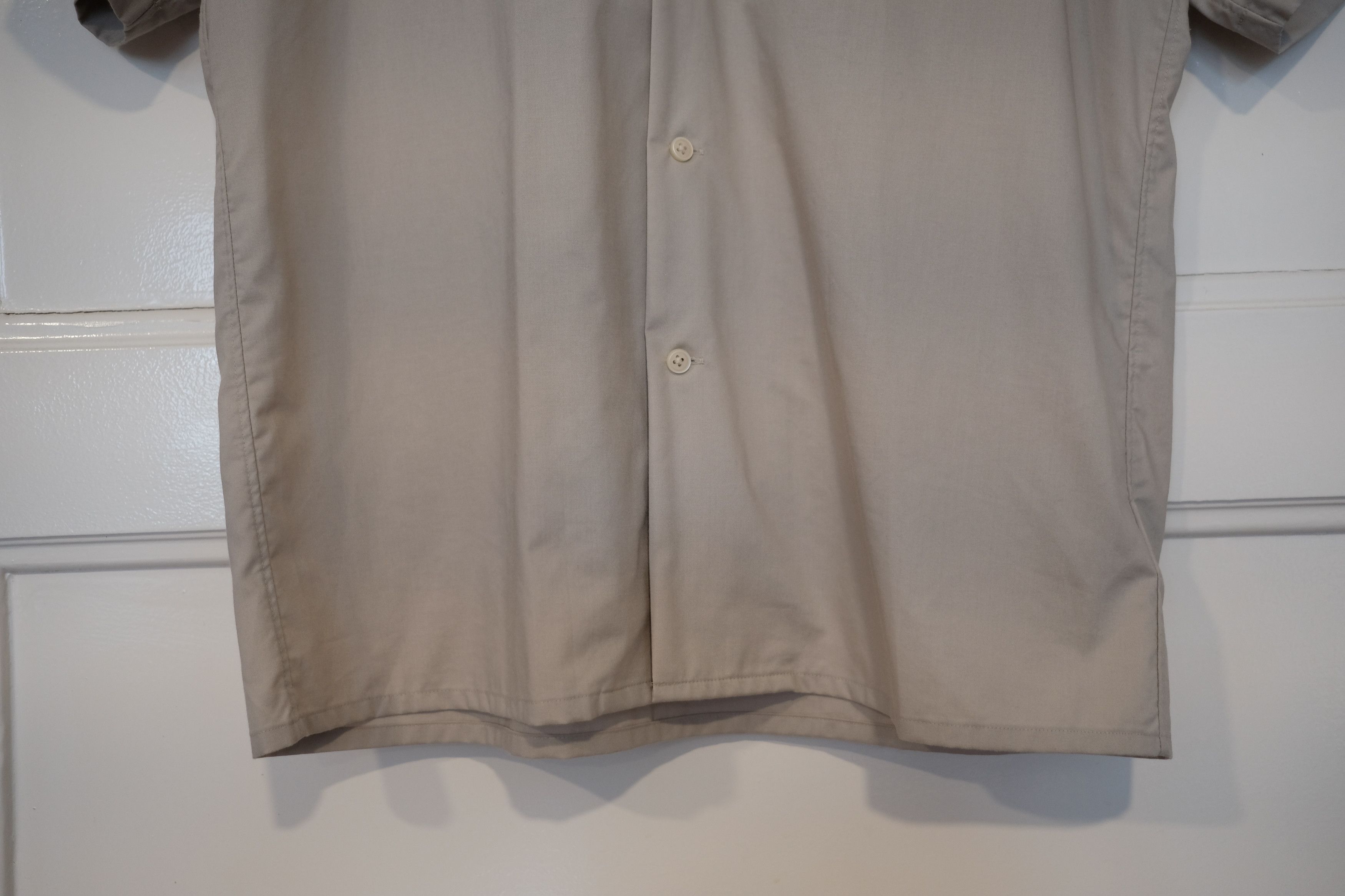 Uniqlo Uniqlo Modal Cotton Open Collar Short Sleeve Shirt beige S Size US S / EU 44-46 / 1 - 3 Thumbnail