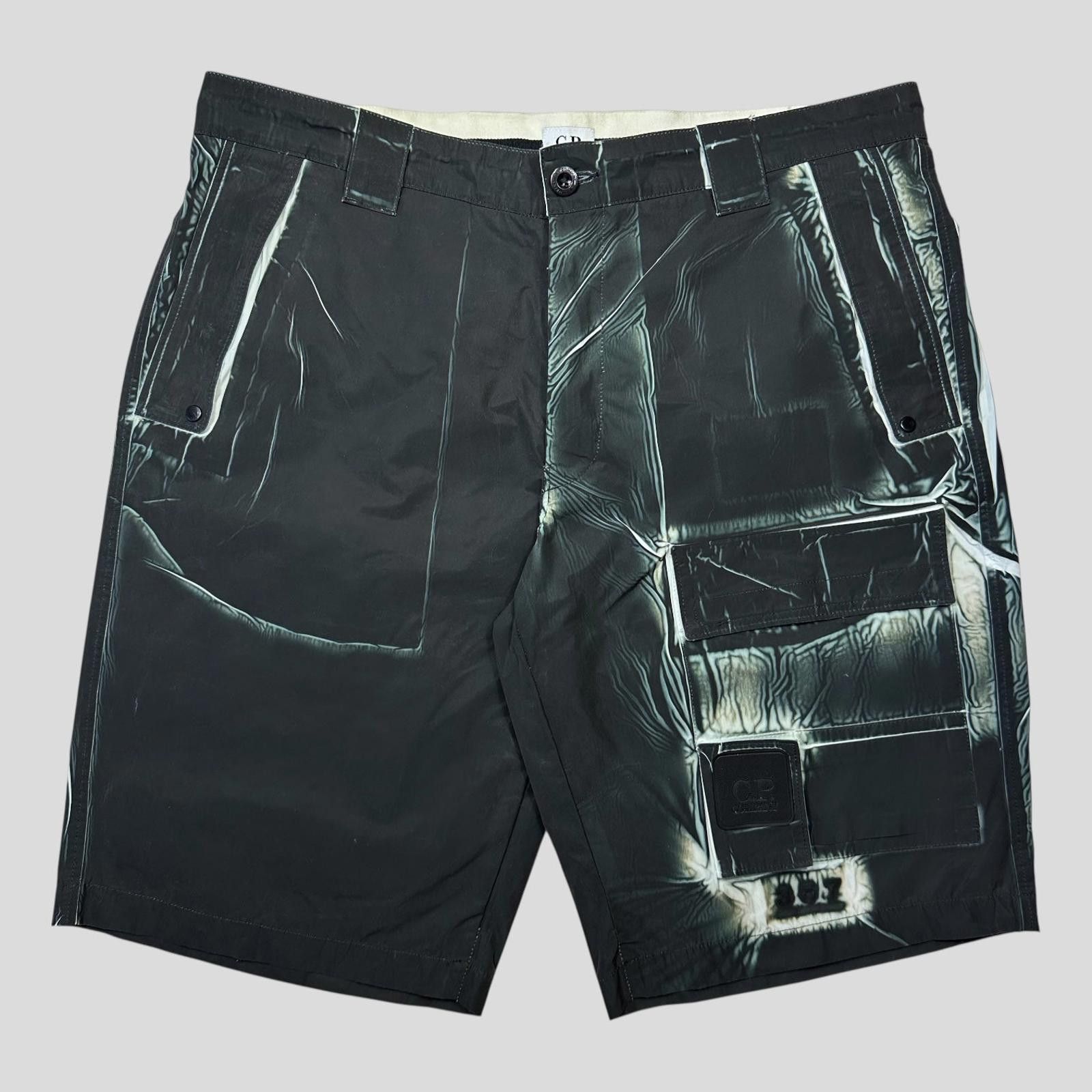 CP Company Metropolis Tracery Cargo Shorts IT50 (34-36)