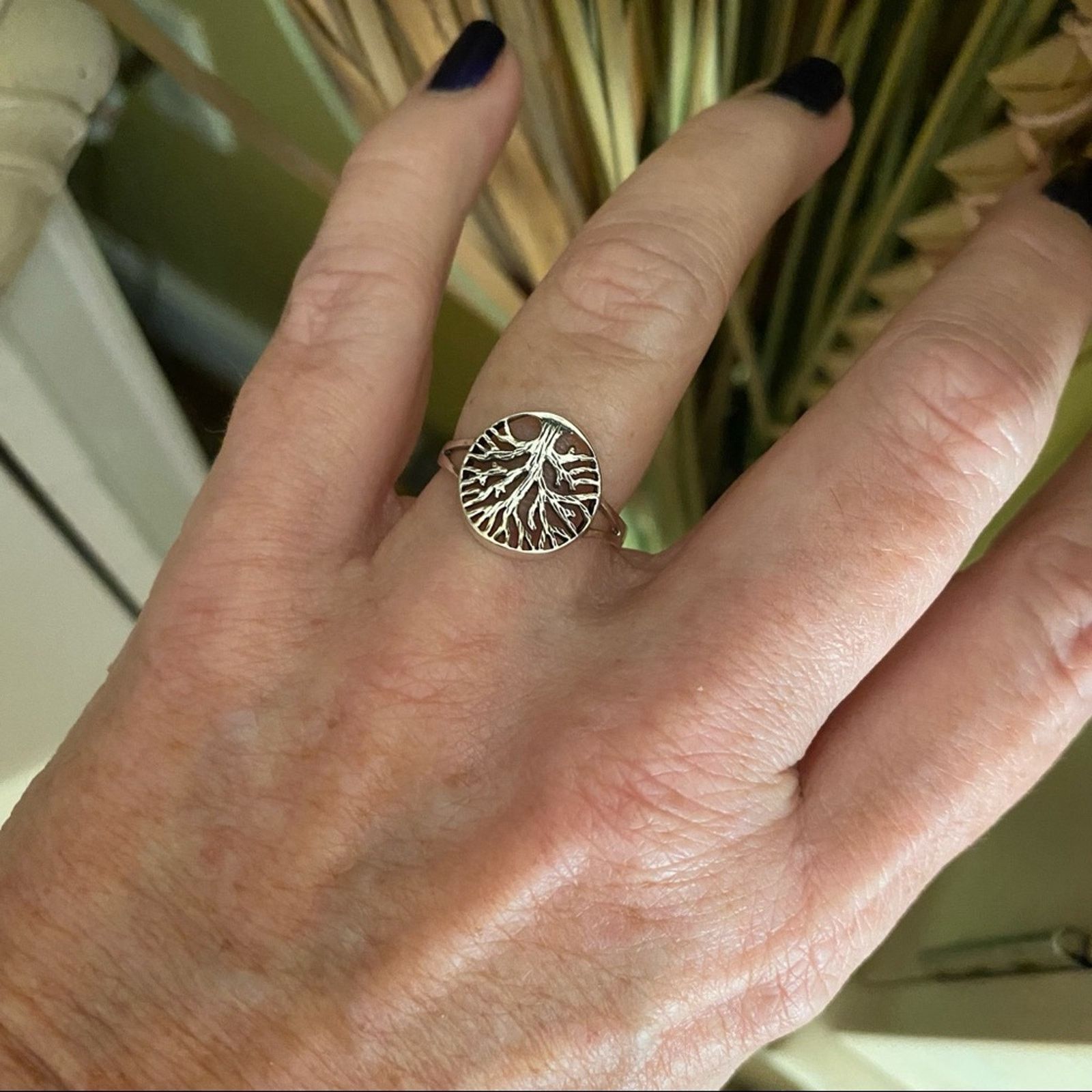 The Unbranded Brand Tree Of Life Sterling Silver Ring Size 9 Size ONE SIZE - 4 Thumbnail
