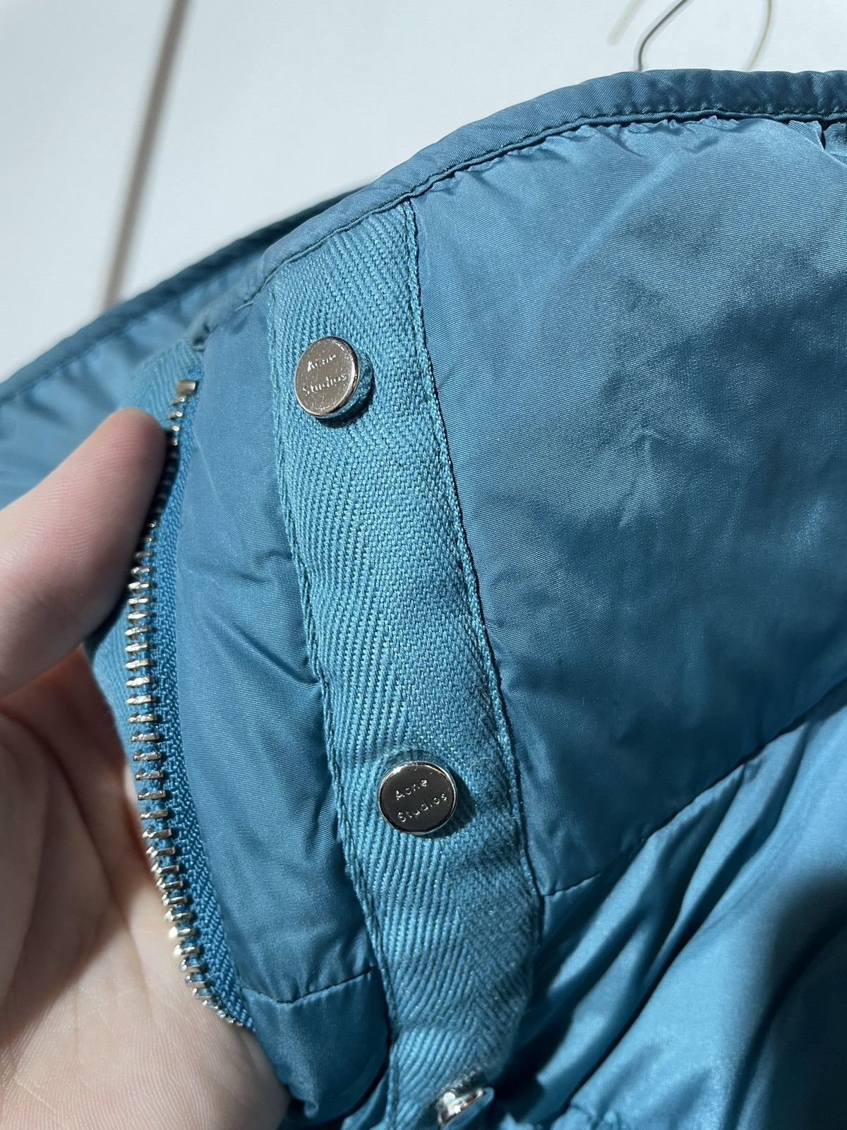 Acne Studios Acne Studios Oliviera Tech Nylon Down Coat In Blue Size S / US 4 / IT 40 - 13 Thumbnail