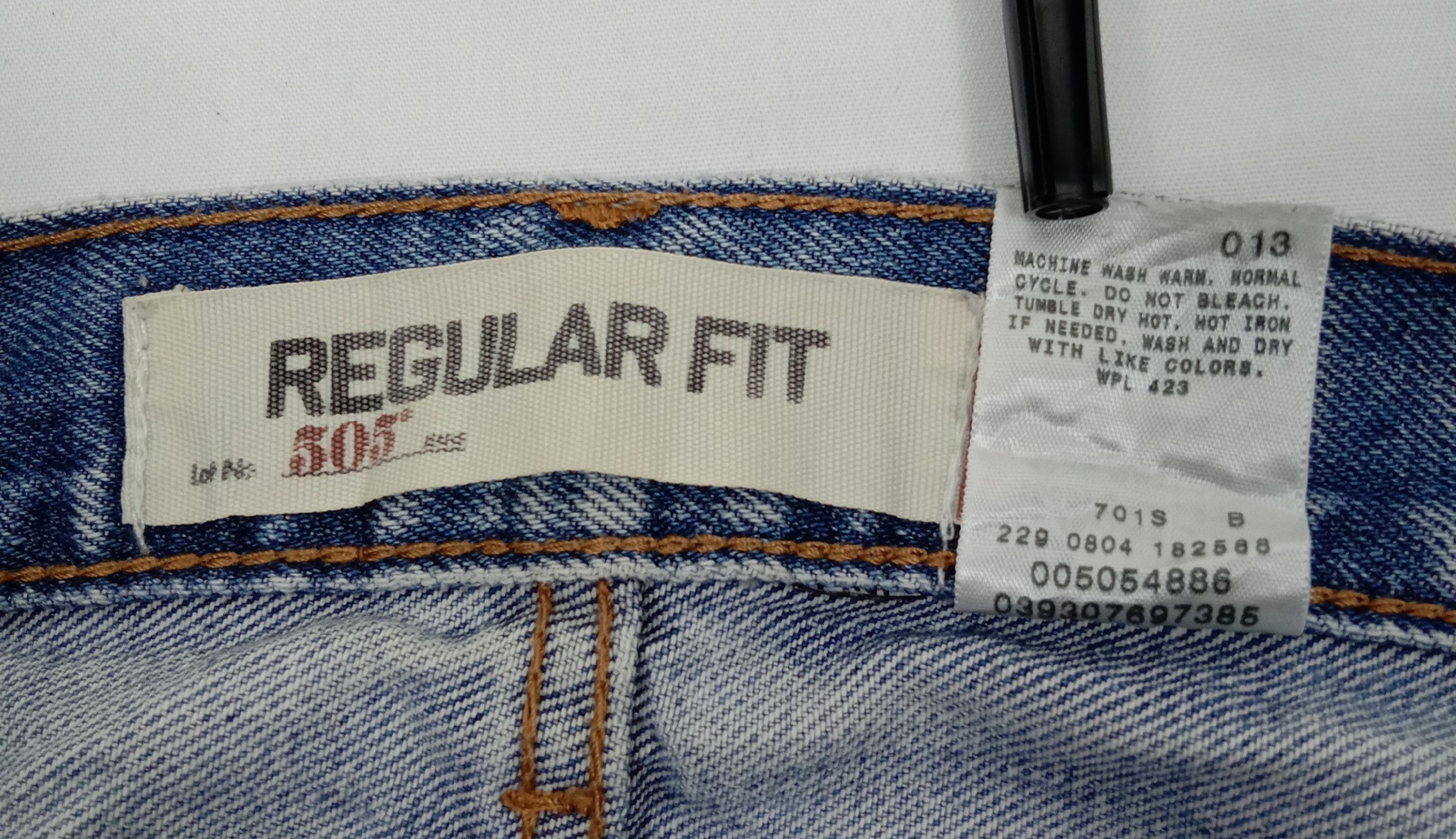 Levi's Vintage Levi’s 505 Ripped Jeans Regular Fit Distressed Denim Size US 34 / EU 50 - 11 Thumbnail