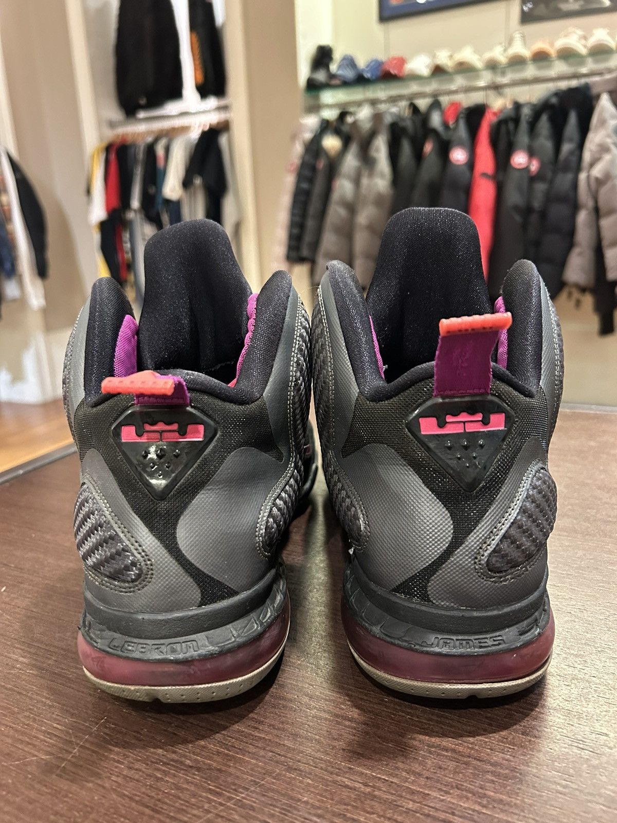Nike Nike LeBron 9 Miami Nights Size US 11.5 / EU 44-45 - 6 Thumbnail