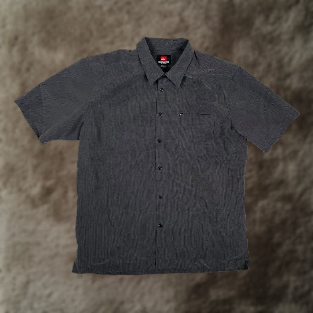 Quiksilver VINTAGE Quiksilver Shirt Plaid Short Sleeve Button-Up Collared Gray 90s Retro Beach M XL Men Size US M / EU 48-50 / 2 - 1 Thumbnail