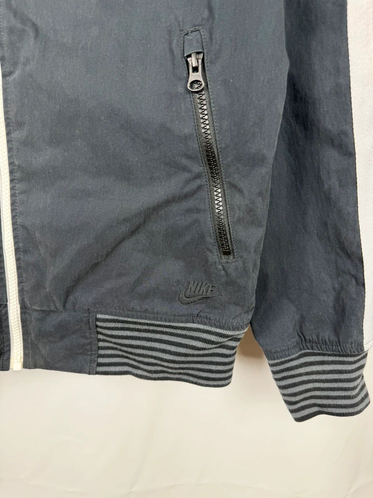 Nike Nike Manchester United Bomber Jacket size M Size US M / EU 48-50 / 2 - 5 Thumbnail