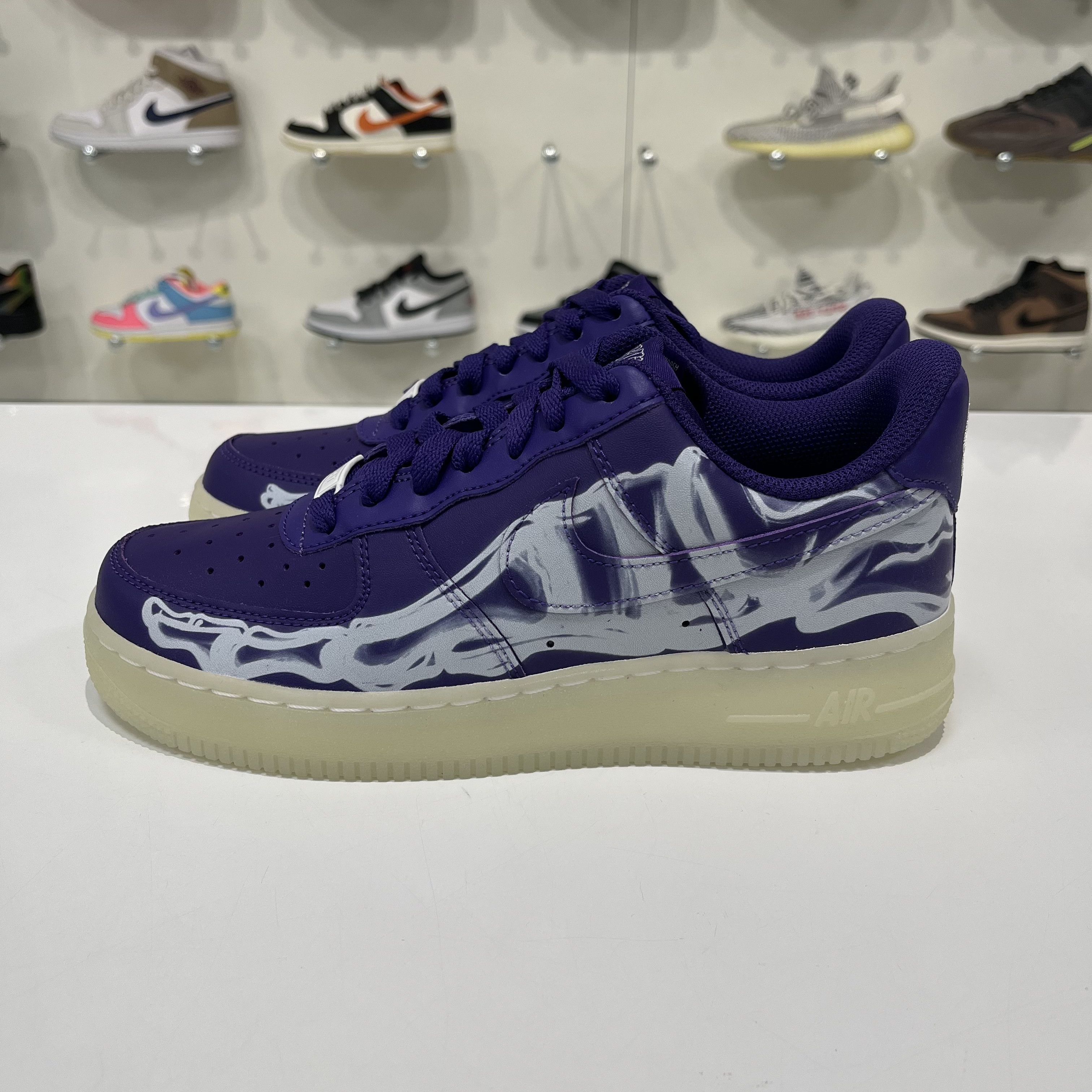 Nike Nike Aair Force 1 Low Skeleton Purple Halloween 2021 Size US 7 / EU 40 - 2 Thumbnail