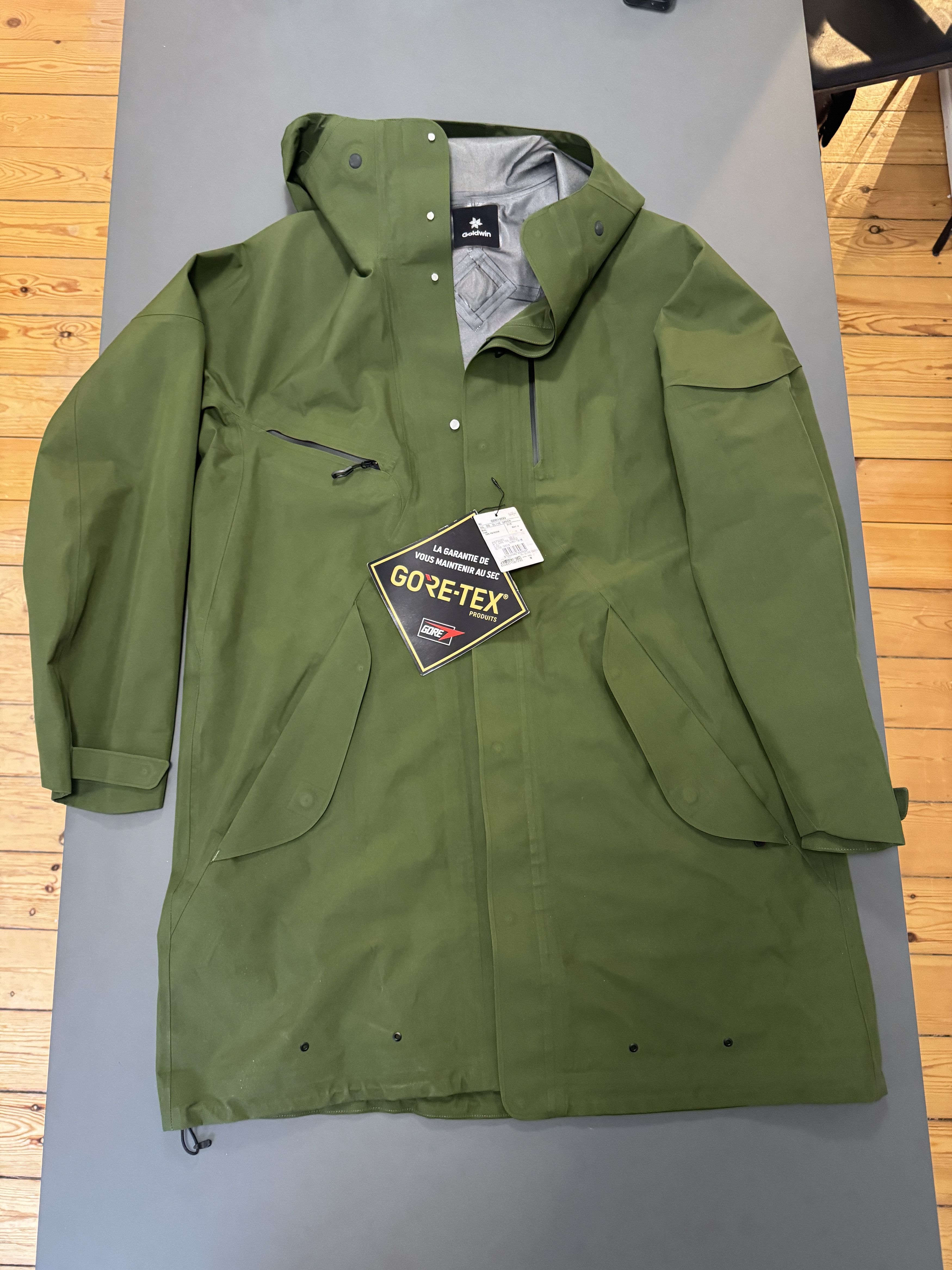 Goldwin Goldwin Gore-Tex hooded jacket size M Olive Green Size US M / EU 48-50 / 2 - 1 Thumbnail