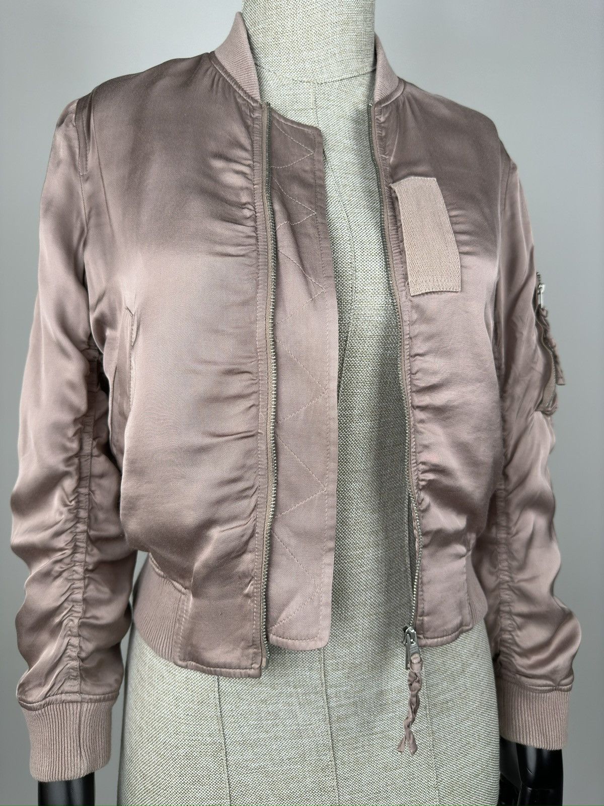 Allsaints ALLSAINTS MA-1 Kuma Bomber Jacket 100% Rayon Size XS / US 0-2 / IT 36-38 - 15 Thumbnail
