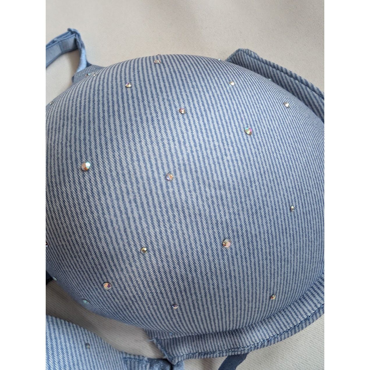 Victoria's Secret NWT Victoria's Secret Bombshell 36B Miraculous Blue Rhinesto Size ONE SIZE - 4 Thumbnail