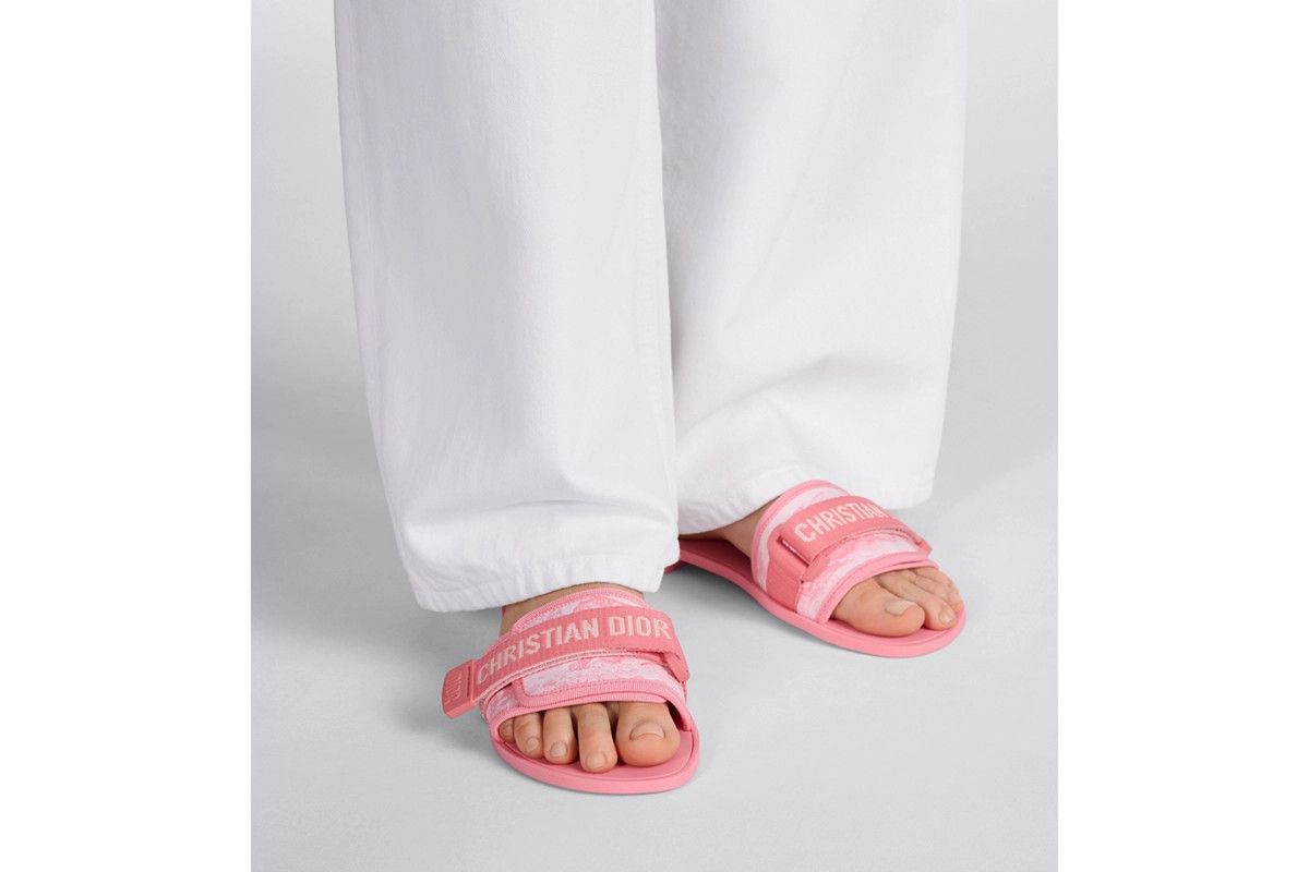 Dior o1bcso1str0226 Dioriviera Evolution Slide in Candy Pink Size US 5 / IT 35 - 7 Thumbnail