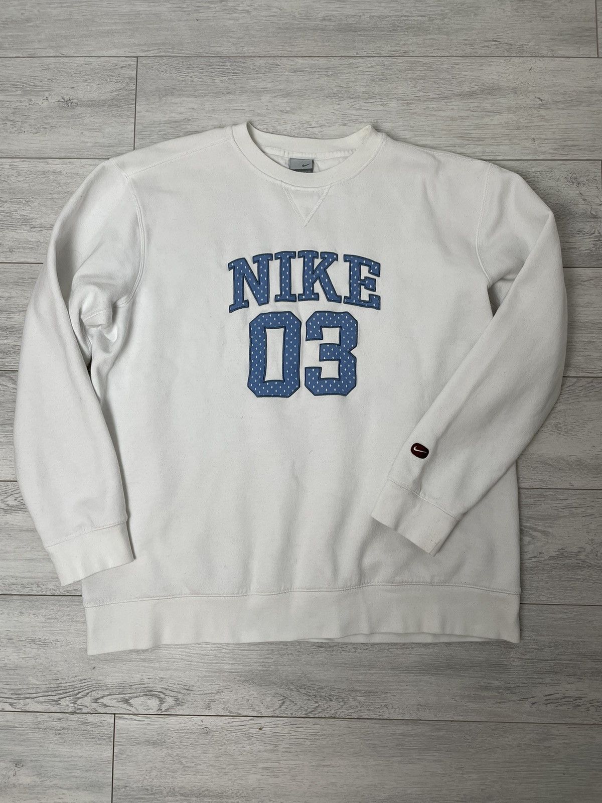 Nike × Vintage Nike Vintage Sweatshirts center logo 90s Size US L / EU 52-54 / 3 - 4 Thumbnail