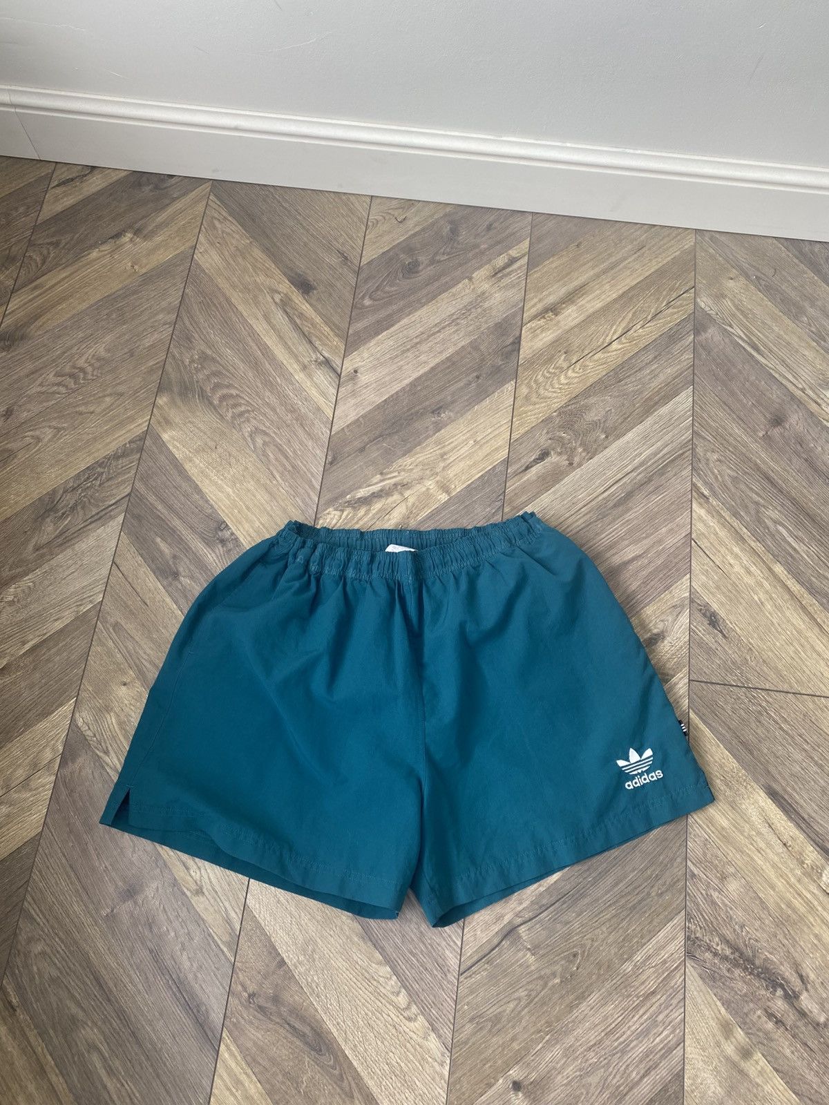 Adidas × Vintage Vintage Adidas 90s style shorts Size US 34 / EU 50 - 2 Thumbnail