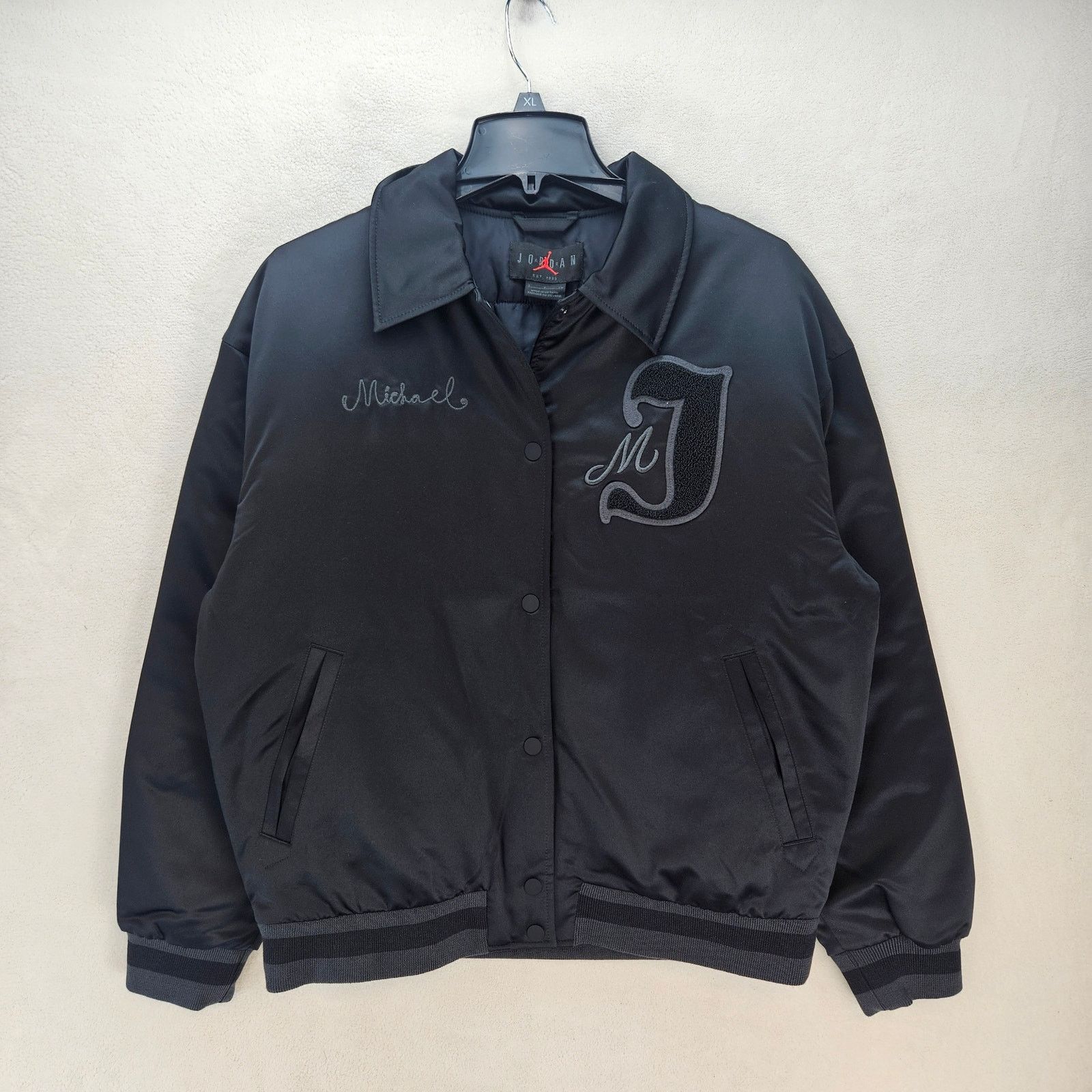 Nike NIKE WOMEN'S SMALL AIR JORDAN VARSITY BOMBER JACKET BLACK Size S / US 4 / IT 40 - 1 Thumbnail