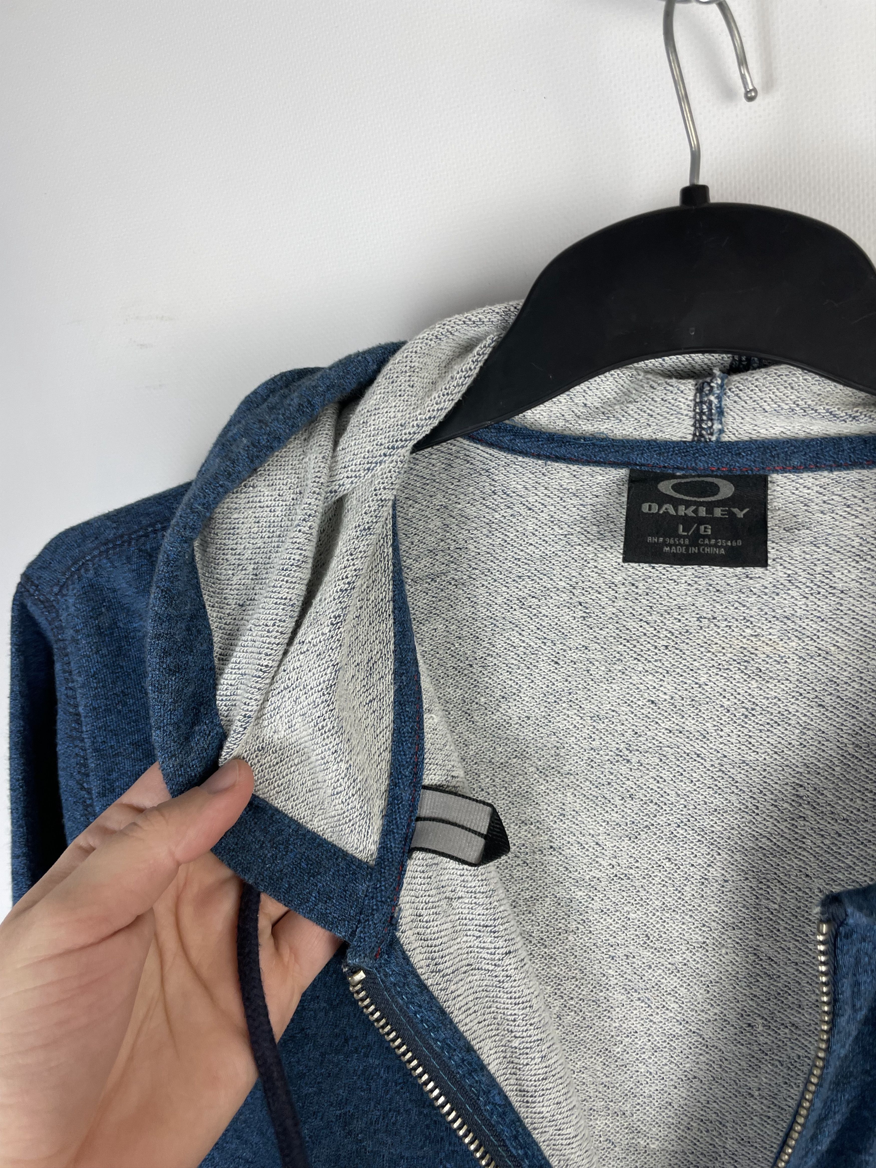 Oakley Vintage 90s Oakley Zip Up Hoodie Size US L / EU 52-54 / 3 - 7 Thumbnail
