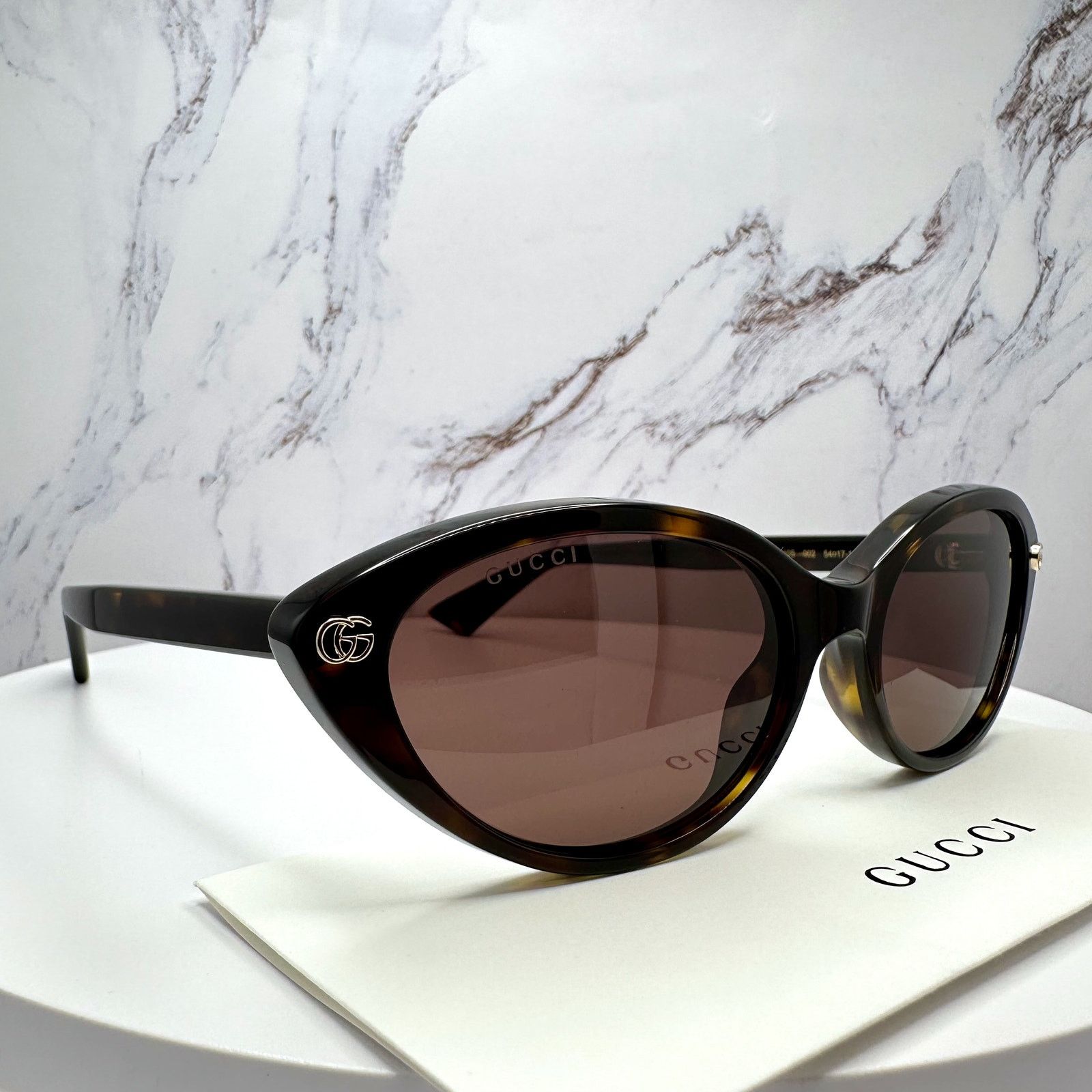 Gucci New GUCCI Sunglasses Brown Cat Eye Gold Metal Front GG Logo Size ONE SIZE - 3 Thumbnail