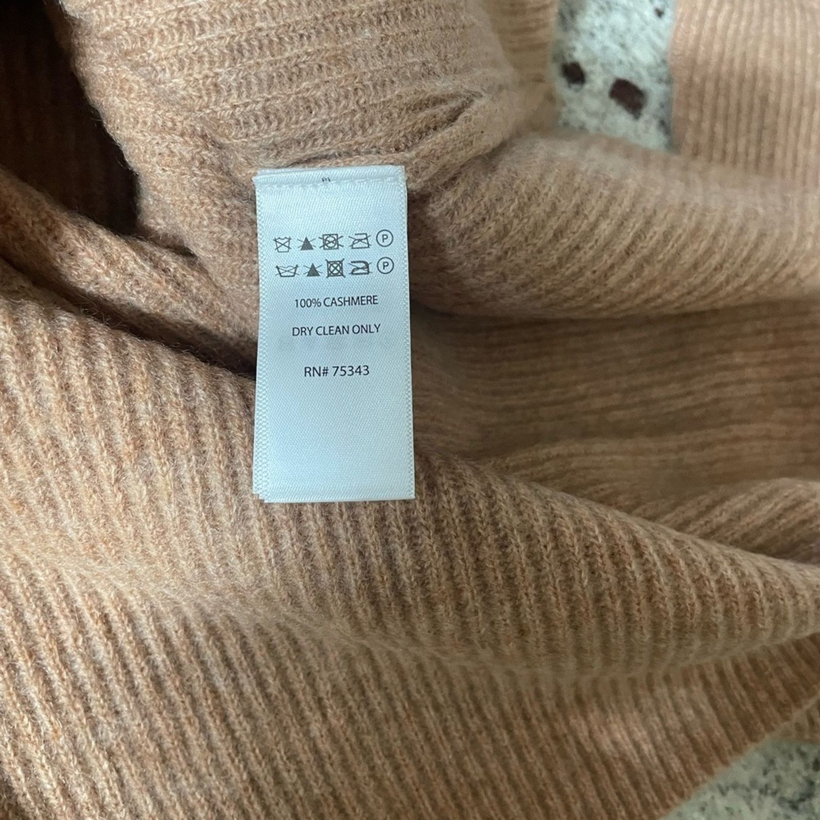 Rachel Zoe Ribbed 2-Ply Cashmere Sweater - Zip Neck from Rachel Zoe Size L / US 10 / IT 46 - 7 Thumbnail