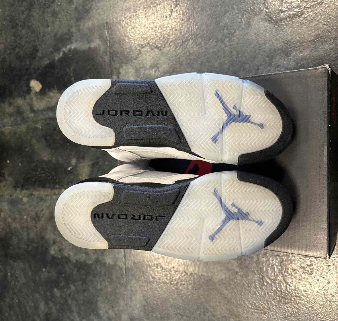 Nike Jordan 5 Concord Size US 5 / EU 37 - 5 Thumbnail