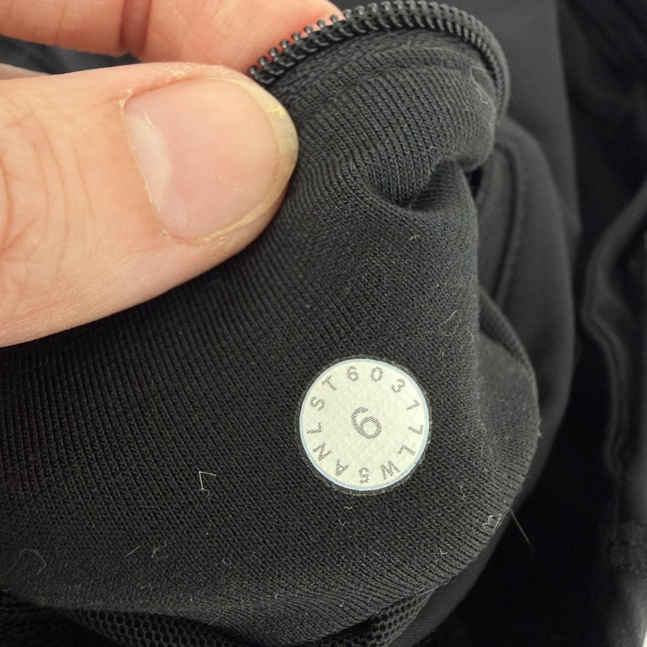 Lululemon Lululemon black high-waisted leggings with pocket size 6 Size 28" / US 6 / IT 42 - 3 Thumbnail