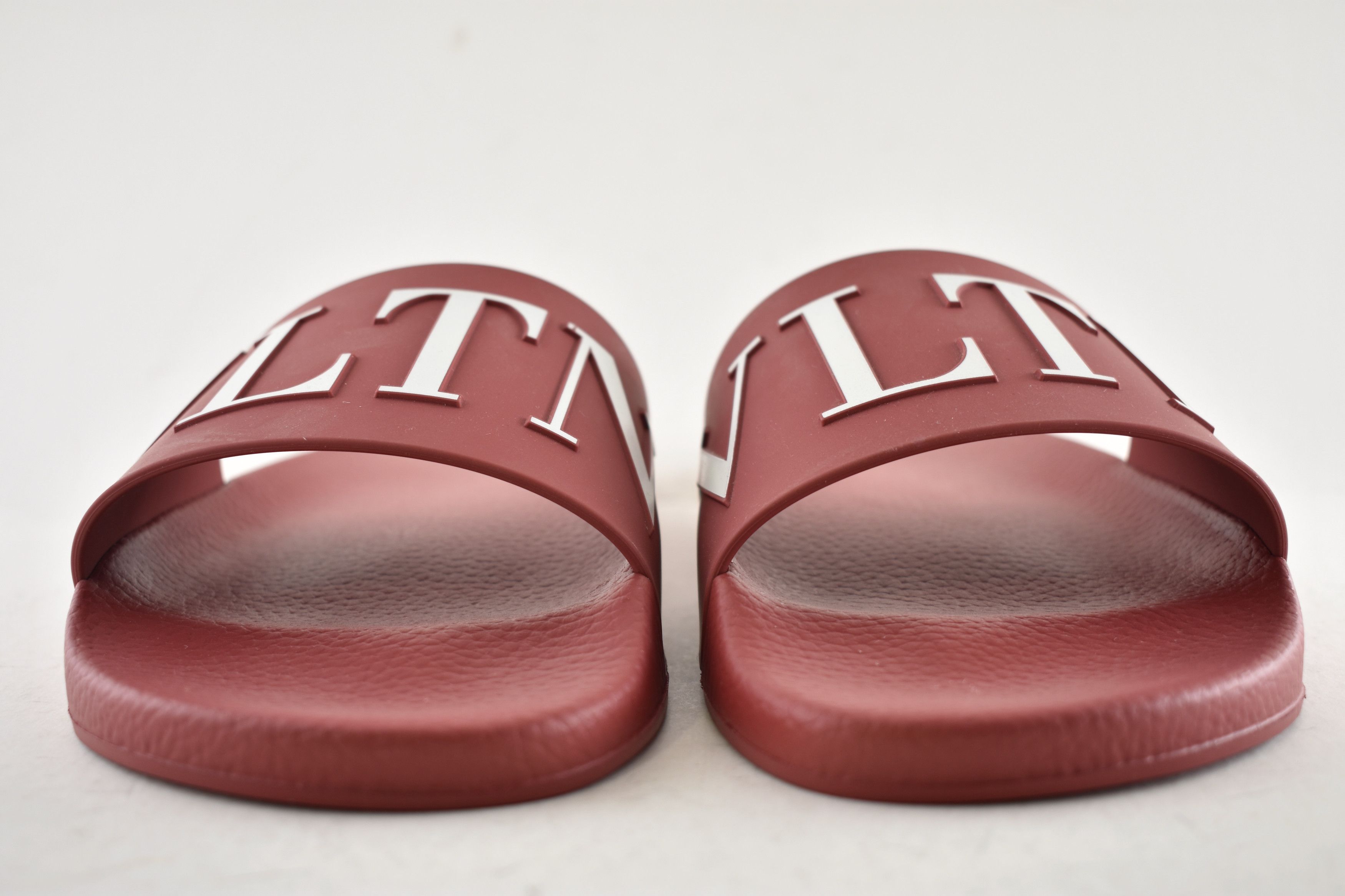 Valentino Garavani VLTN White Logo Rubber Pool Slide Sandal Flip 44 11 Size US 11 / EU 44 - 6 Thumbnail