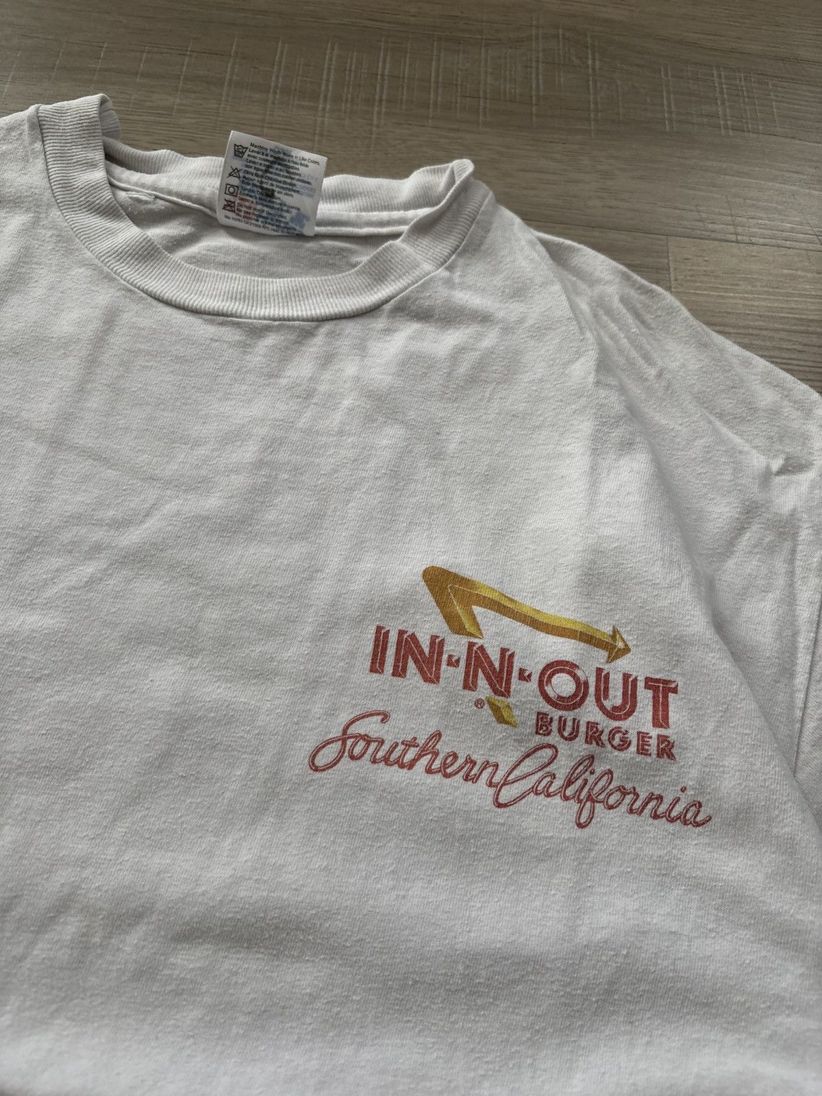 Vintage Vintage In-N-Out Burger Graphic White Tee Size Large Size US L / EU 52-54 / 3 - 4 Thumbnail