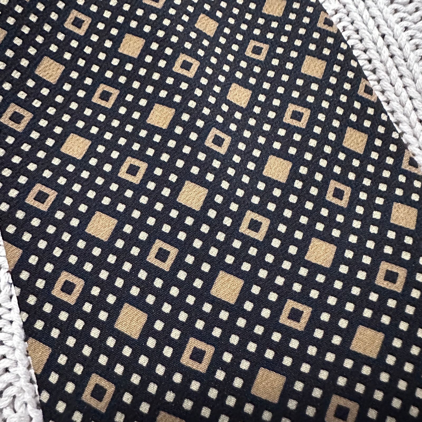 Armani Collezioni Vintage Giorgio Armani gold diamond black Italian silk tie Size ONE SIZE - 2 Thumbnail