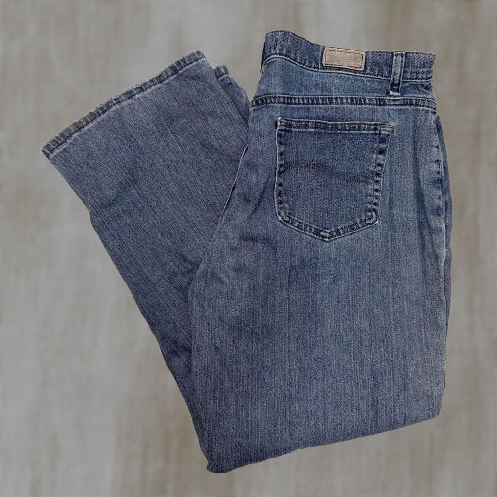 Lee Lee Jeans Women’s Relaxed Straight Leg Jeans 34x26 Blue 28 Regular Size 14 Short Mens Women Girls Size 24" / US 00 / IT 34 - 1 Thumbnail