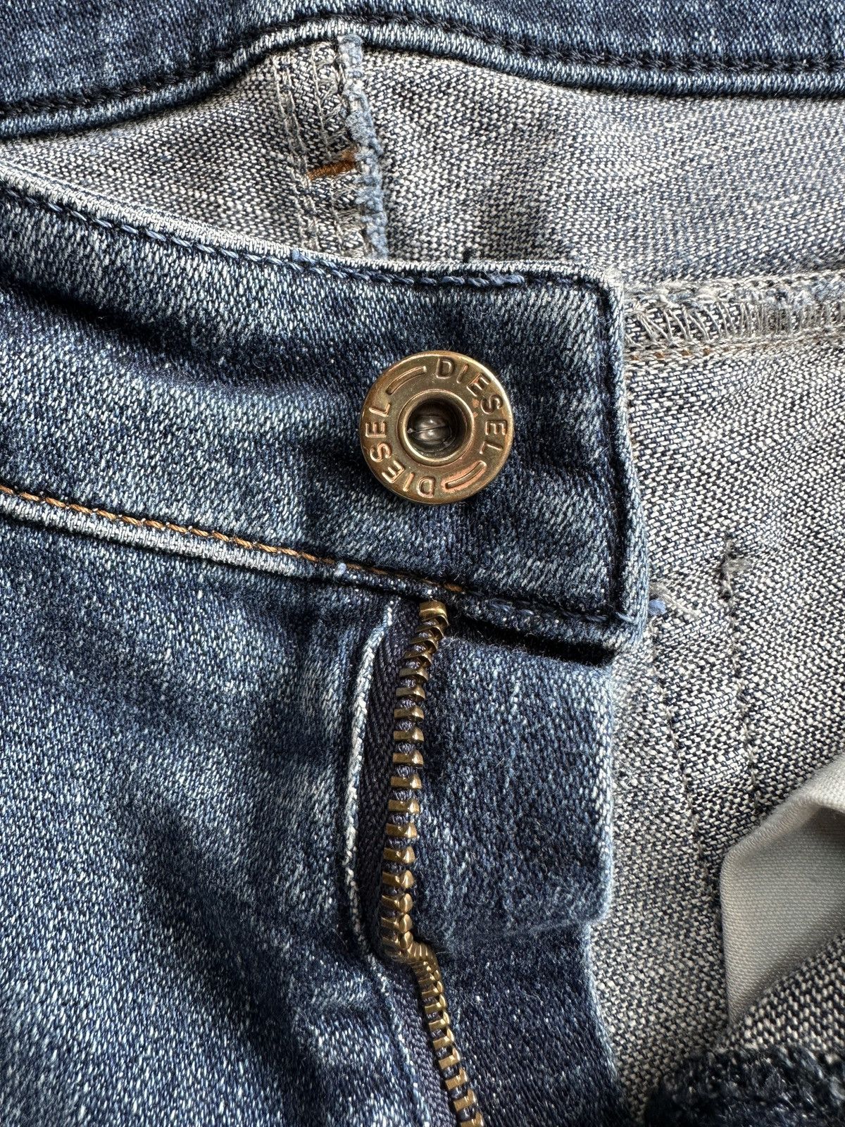 Diesel Y2K DIESEL Karab Low Rise Skinny JeansZipper Pockets size 28 Size 28" / US 6 / IT 42 - 11 Thumbnail