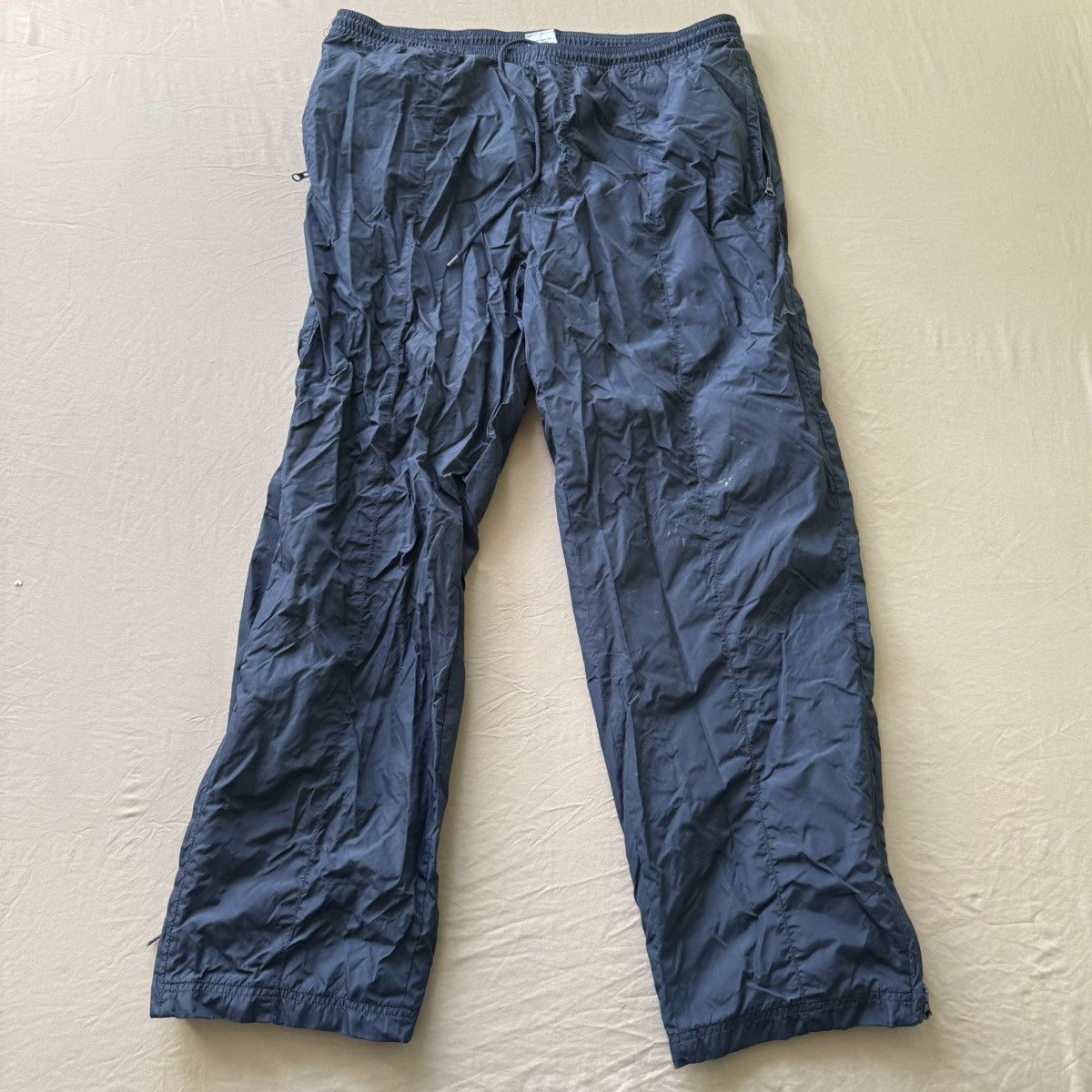 Old Navy Vintage Old Navy Nylon Windbreaker Pants Size US 37 - 1 Thumbnail