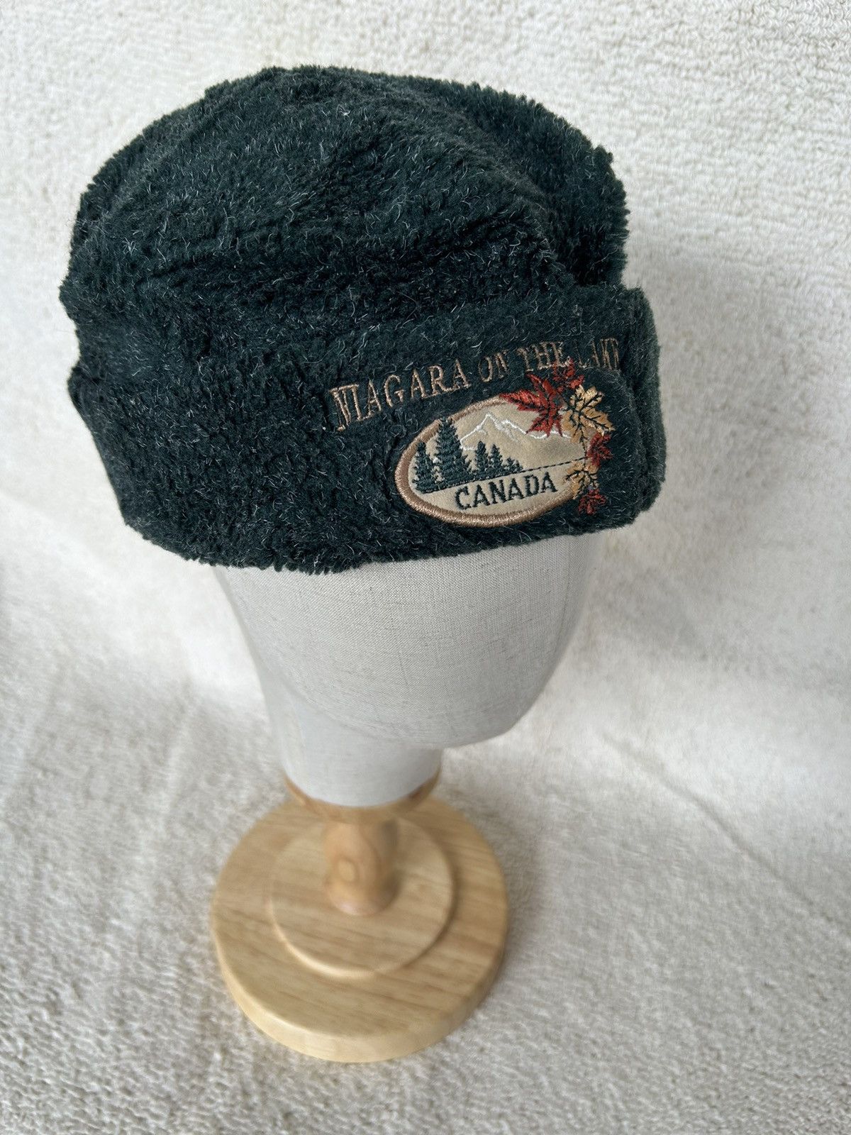 ATTRACTIONS Vintage Attration Canda Beanie Hats Size ONE SIZE - 2 Thumbnail