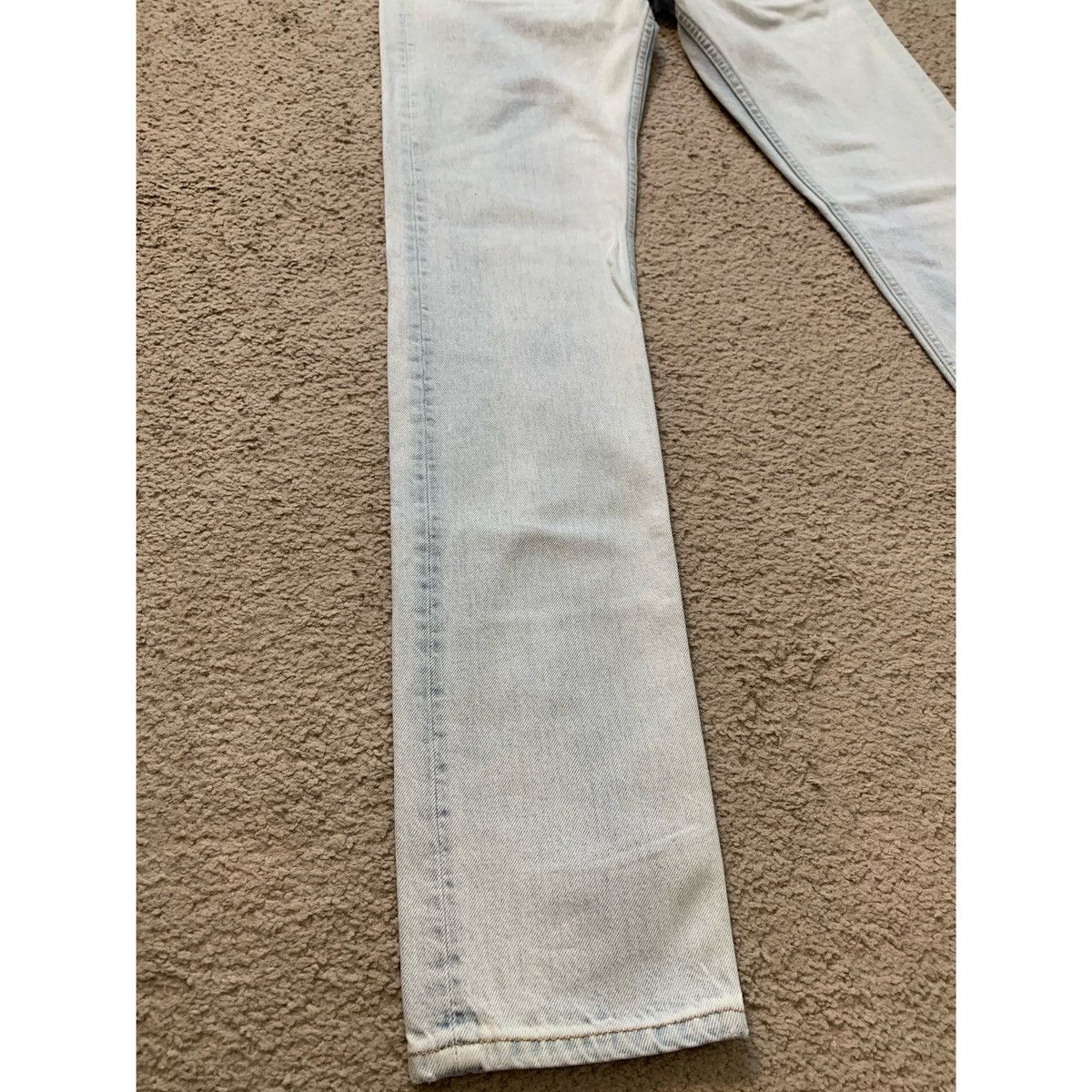 Helmut Lang HELMUT LANG LO DRAINPIPE LIGHT WASH JEANS Size US 29 - 3 Thumbnail