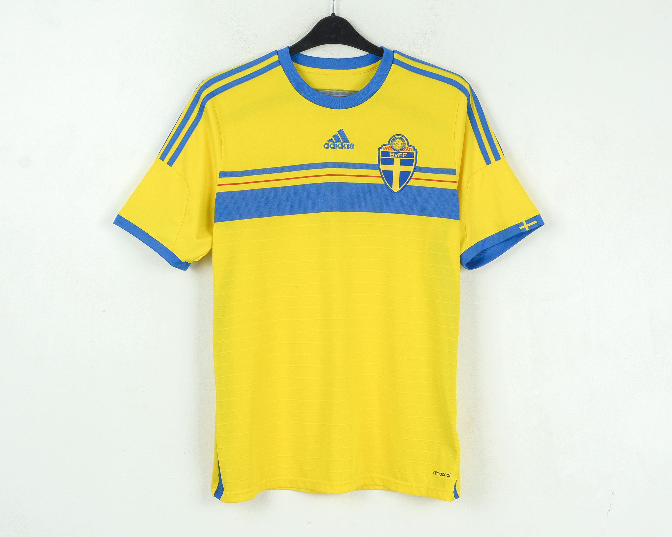 Adidas Sweden Men L Football Soccer Home Jersey Shirt Kit 2014 2015 Size US L / EU 52-54 / 3 - 1 Thumbnail