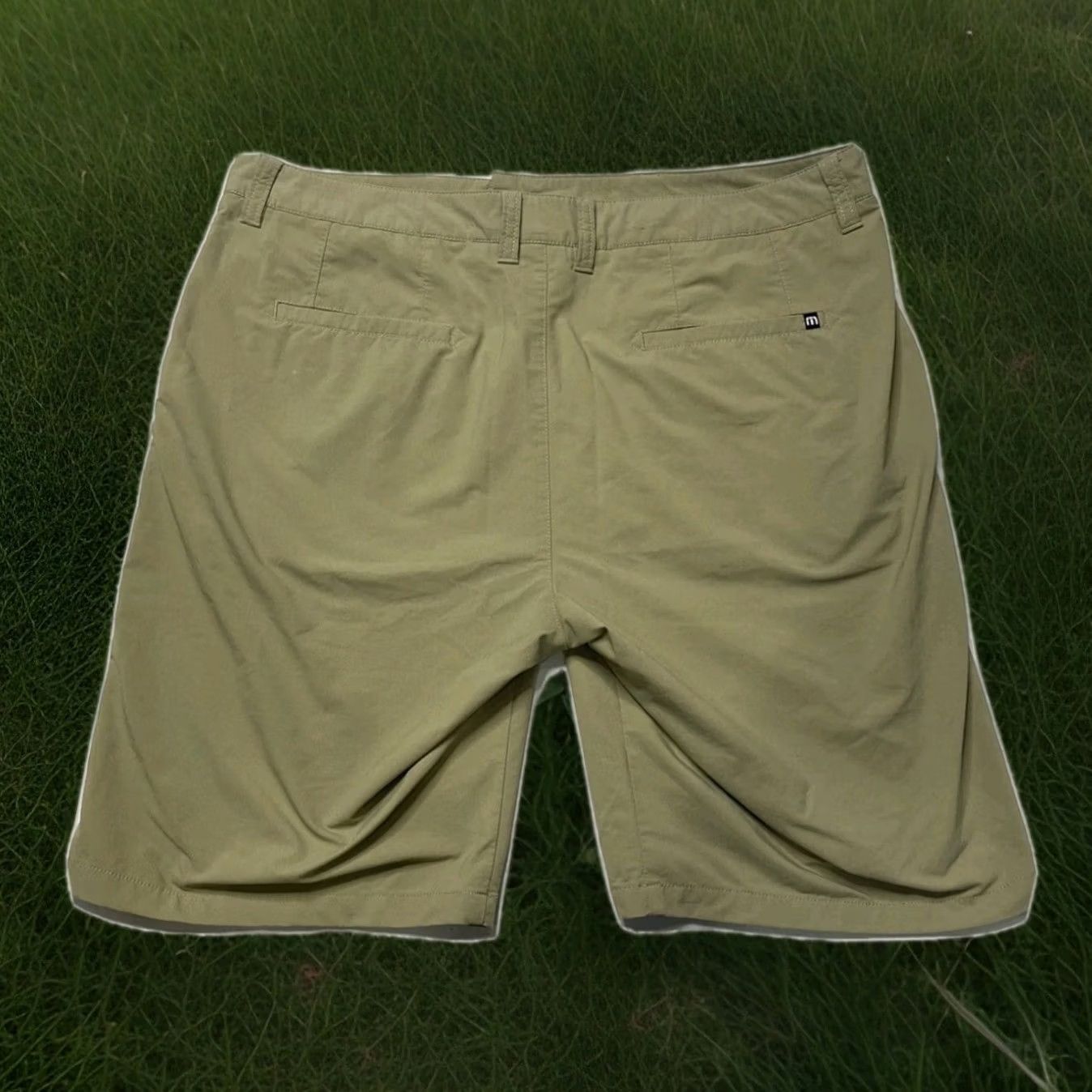 TravisMathew Travis Mathew Mens Golf Shorts Large XL 38 40 Tan Khaki Beige Flat Stretch Performance Size US 40 / EU 56 - 2 Thumbnail