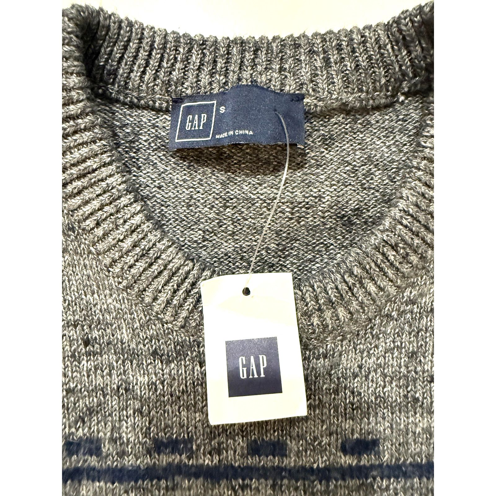 Gap GAP Sweater Mens SM Gray Blue Fair Isle Stripe Crewneck NWT Size US S / EU 44-46 / 1 - 4 Thumbnail