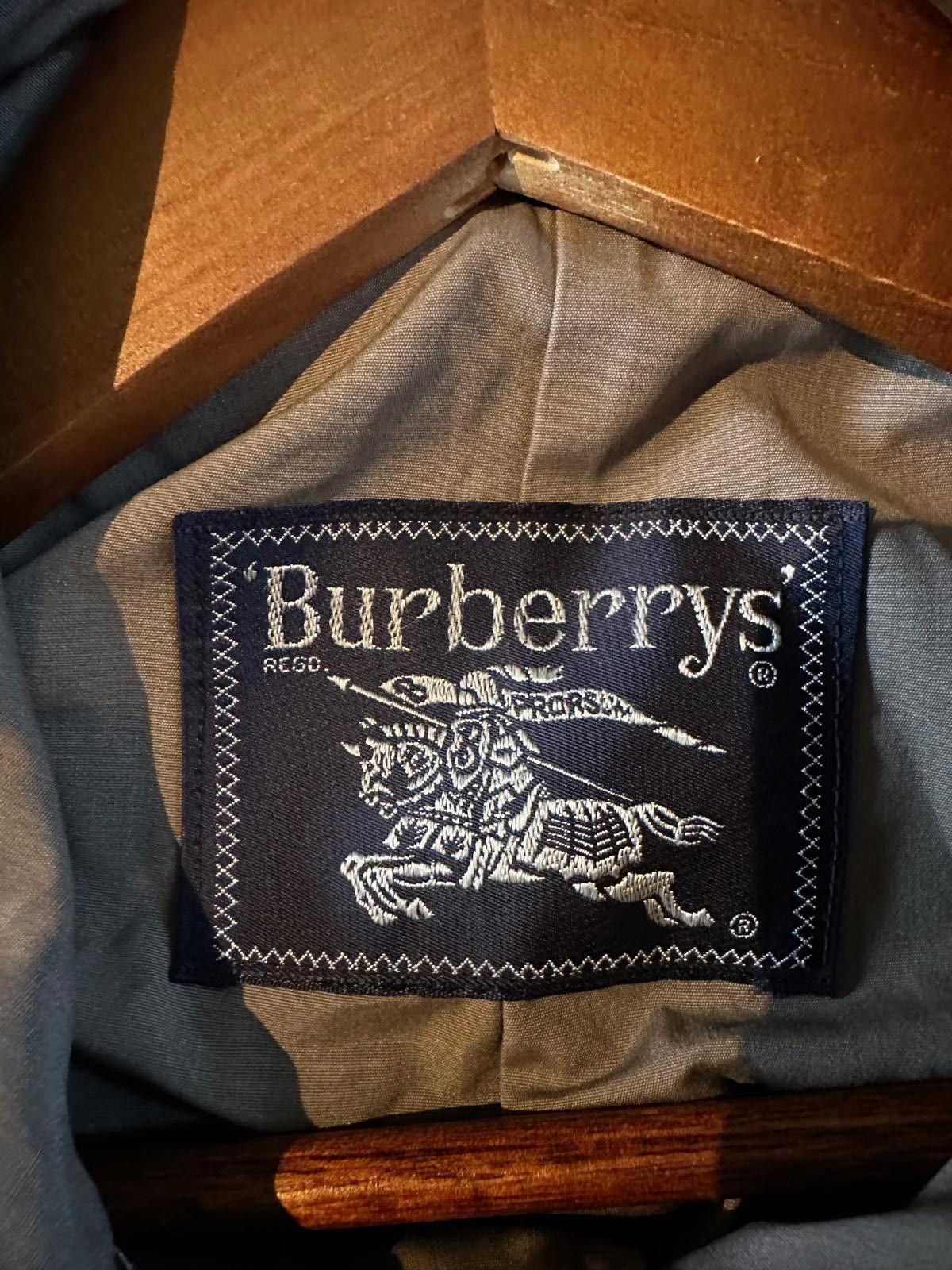 Other Vintage Burberrys Men TrenchCoat Khaki SingleBreasted 80s90s Size US M / EU 48-50 / 2 - 3 Thumbnail