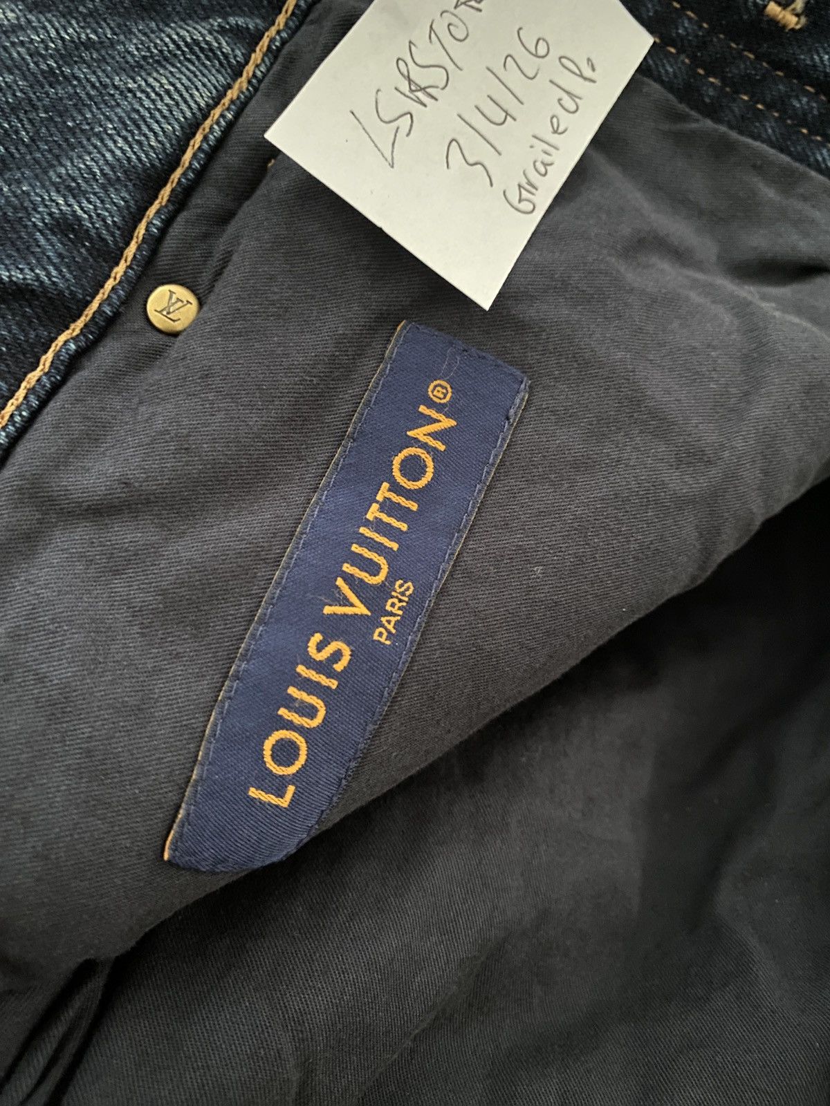 Louis Vuitton × Nigo Louis Vuitton x Nigo Embroidered Workwear shorts 1AILV7 30 Size US 30 / EU 46 - 6 Thumbnail