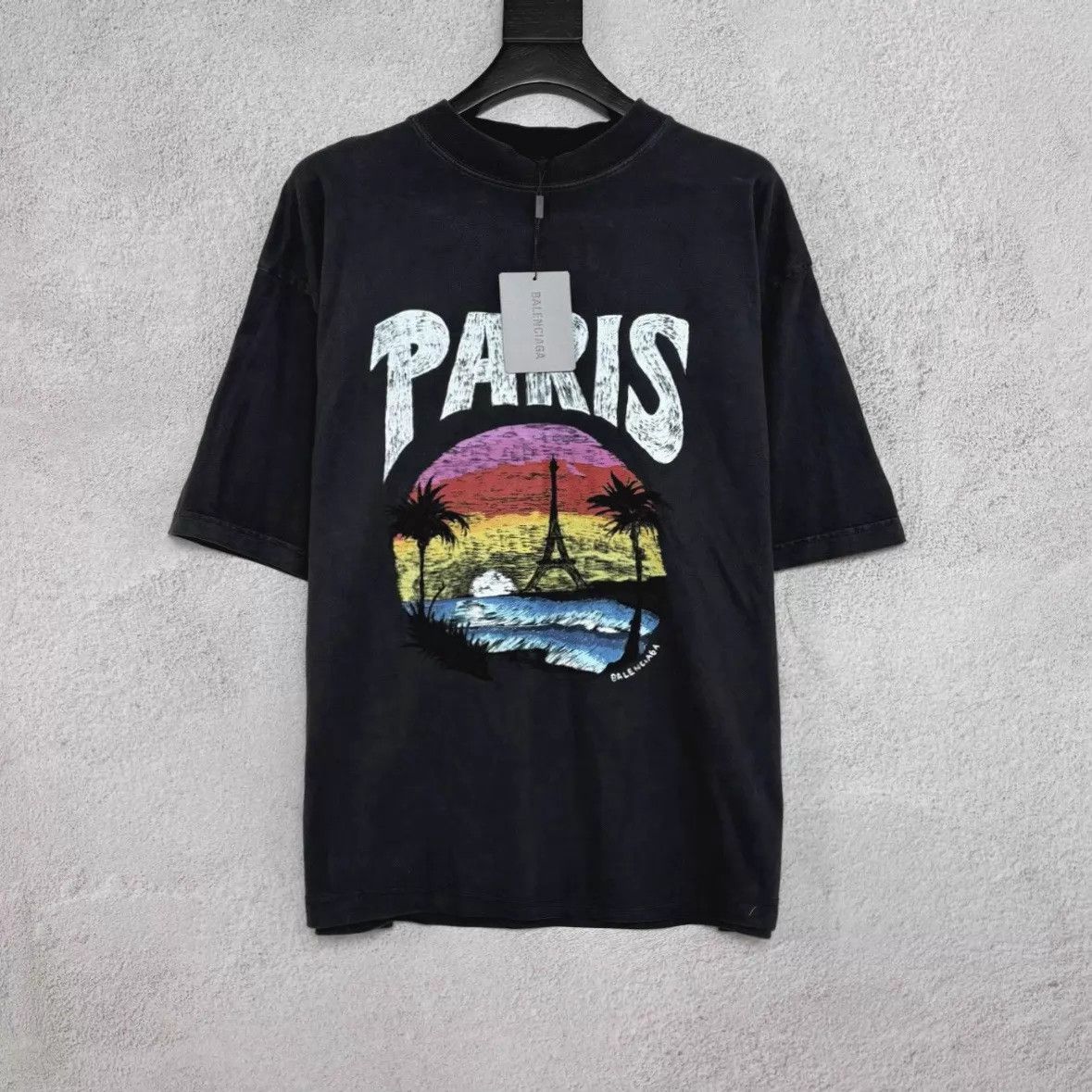Balenciaga Balenciaga Graffiti Palm SS T-Shirt Black XS Women's Size XS / US 0-2 / IT 36-38 - 1 Thumbnail
