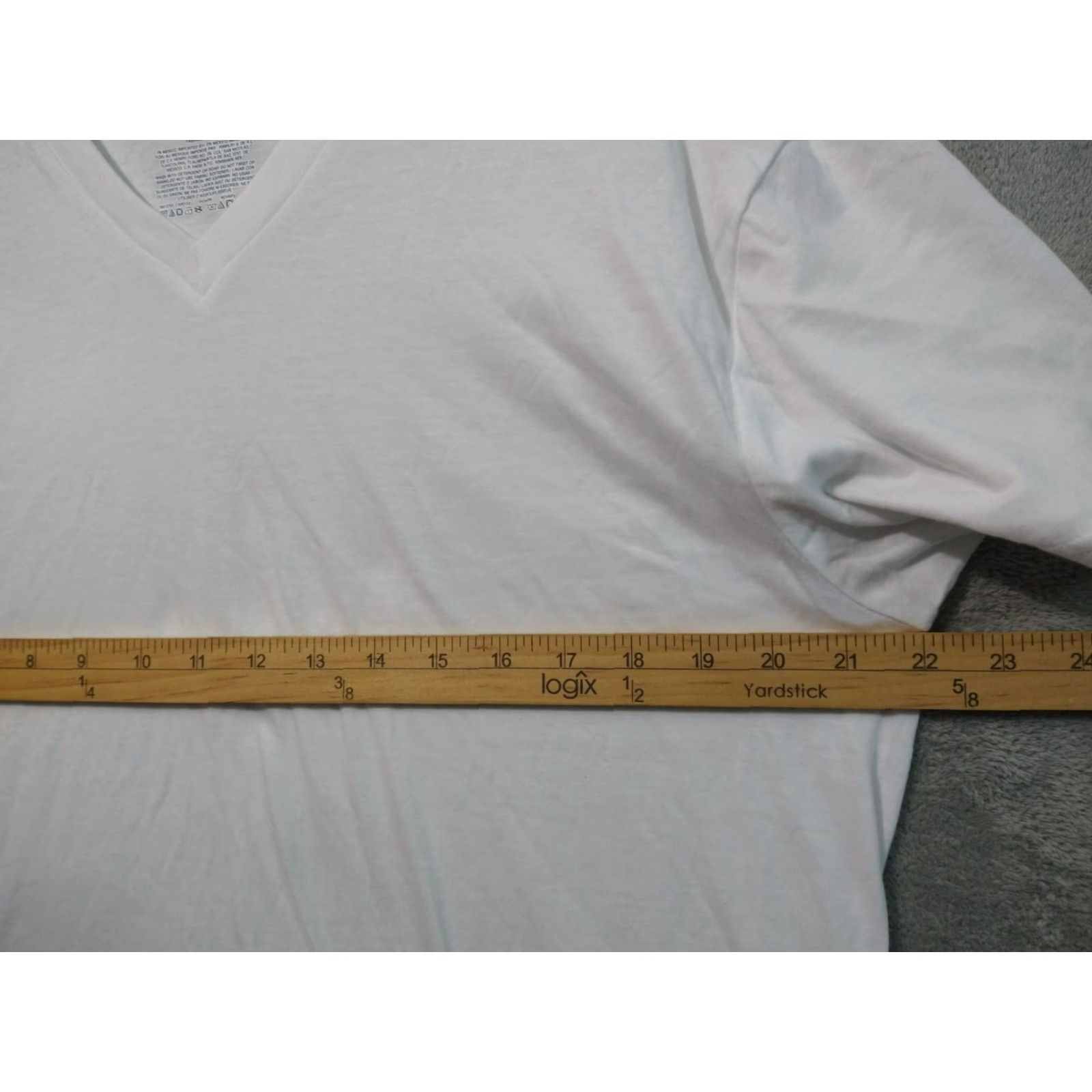 Polo Ralph Lauren Polo Ralph Lauren Shirt Men Large White Classic Fit Short Sleeve V-Neck Lot of 3, Solid, Preppy Size US L / EU 52-54 / 3 - 4 Thumbnail