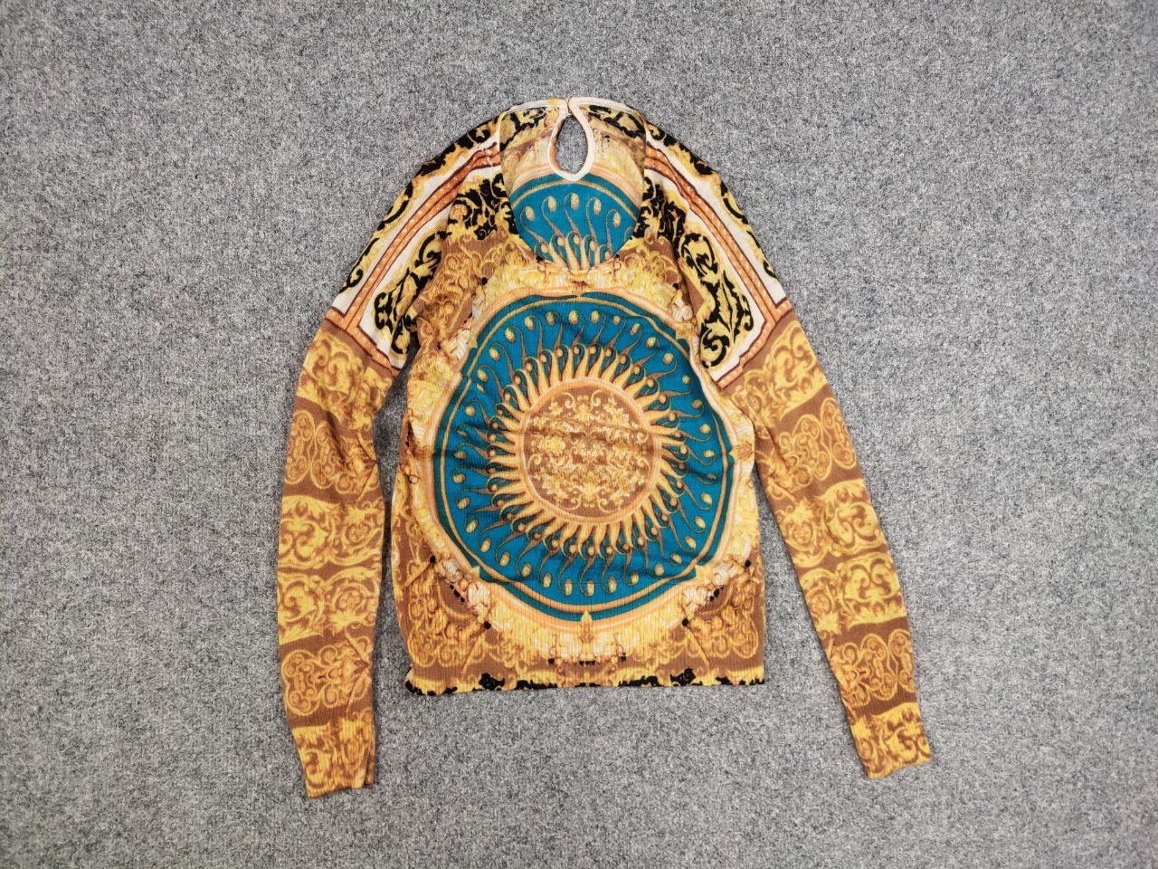 Dolce & Gabbana Vintage Dolce Gabbana Gold Art Wool Pullover long sleeve Size S / US 4 / IT 40 - 12 Thumbnail